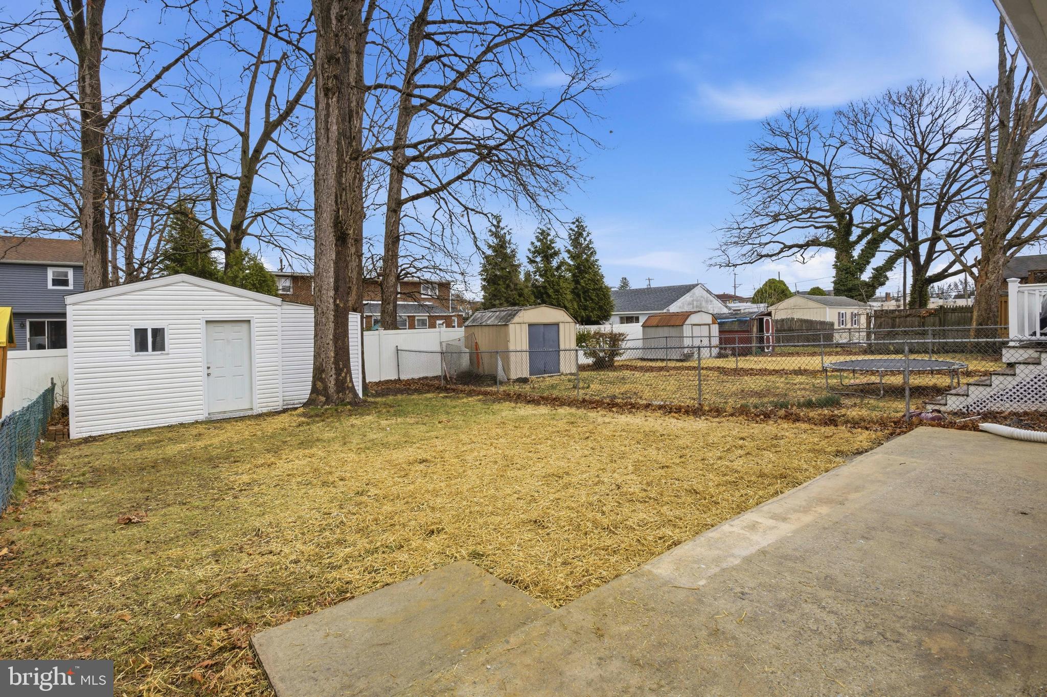 MILMONT PARK - Residential