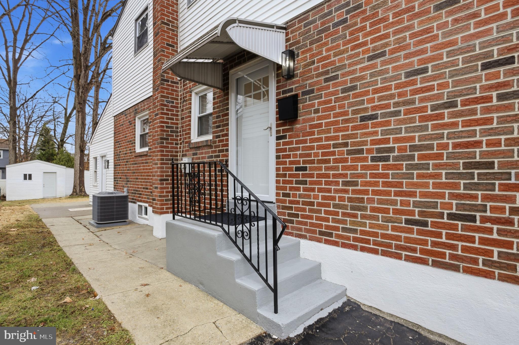 MILMONT PARK - Residential