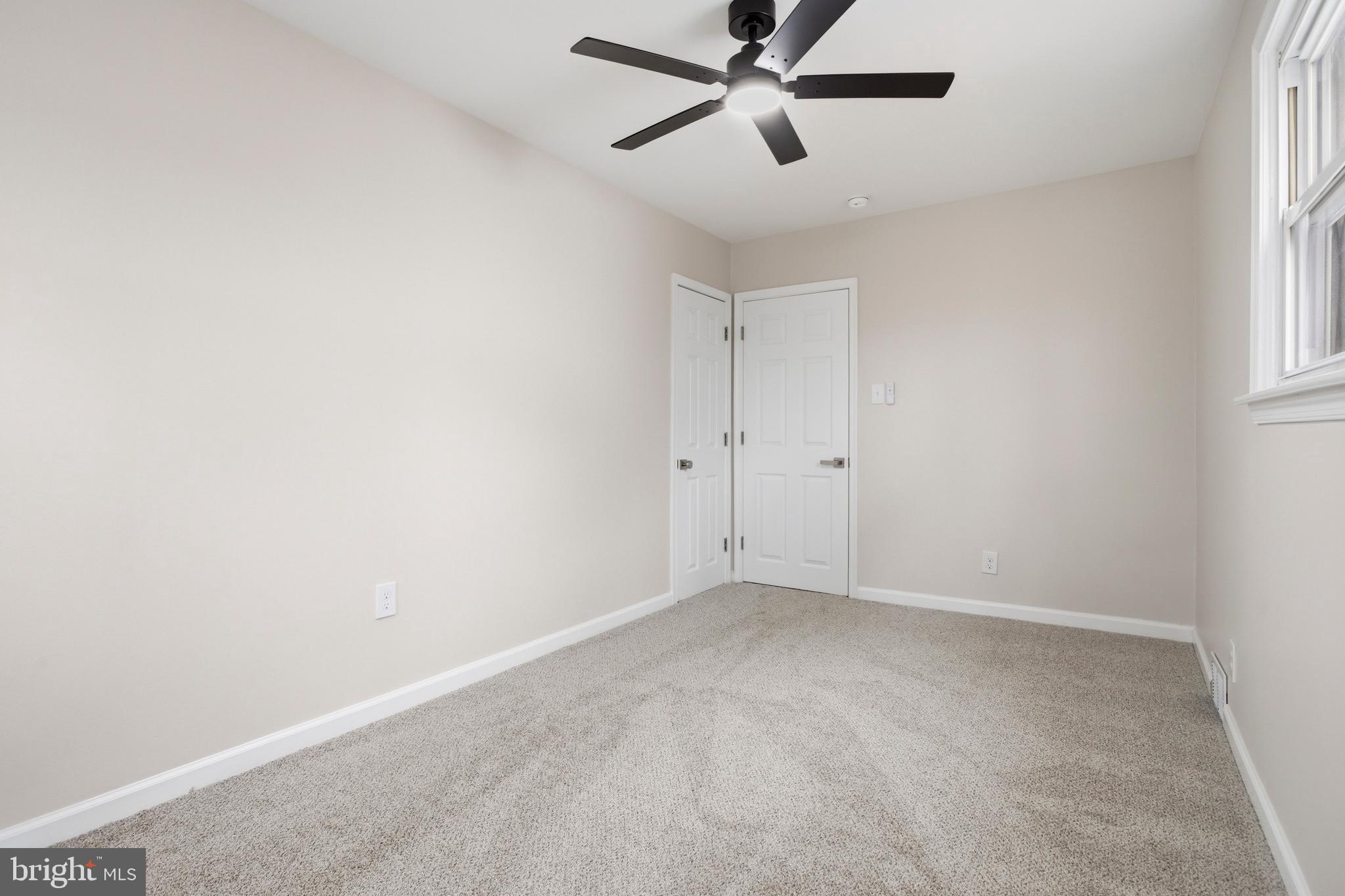 MILMONT PARK - Residential