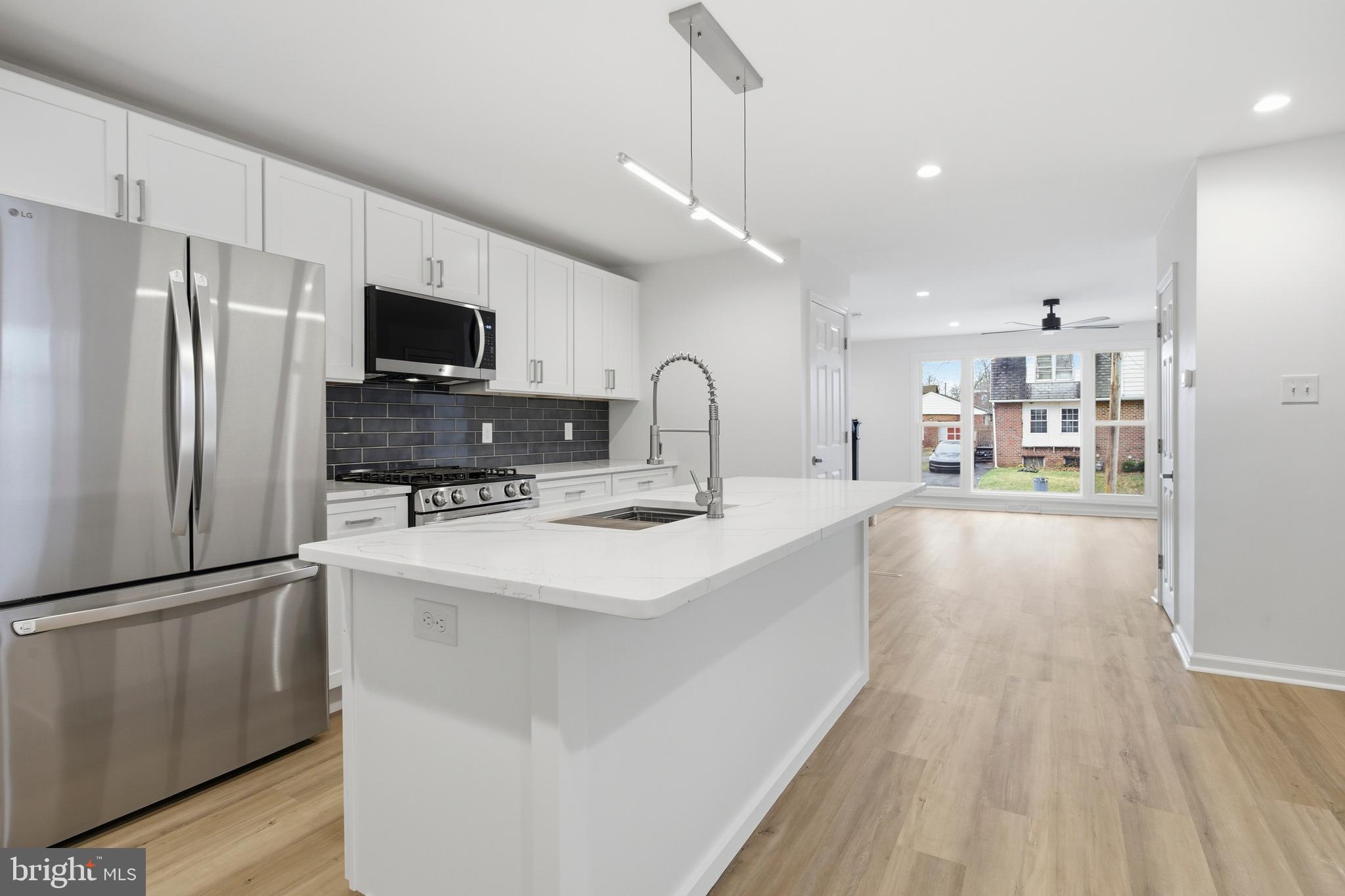 MILMONT PARK - Residential