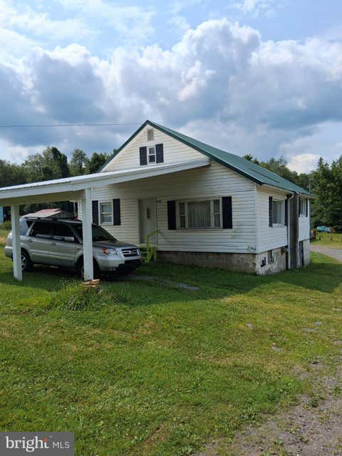 Homes For Sale - 4149 Ben Franklin Highway<br/> Cambria County, STRONGSTOWN, PA 15957