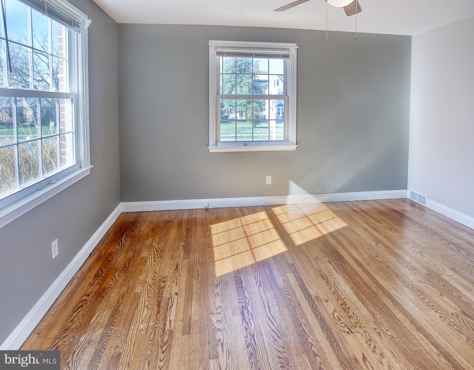 DULANEY MANOR - Residential