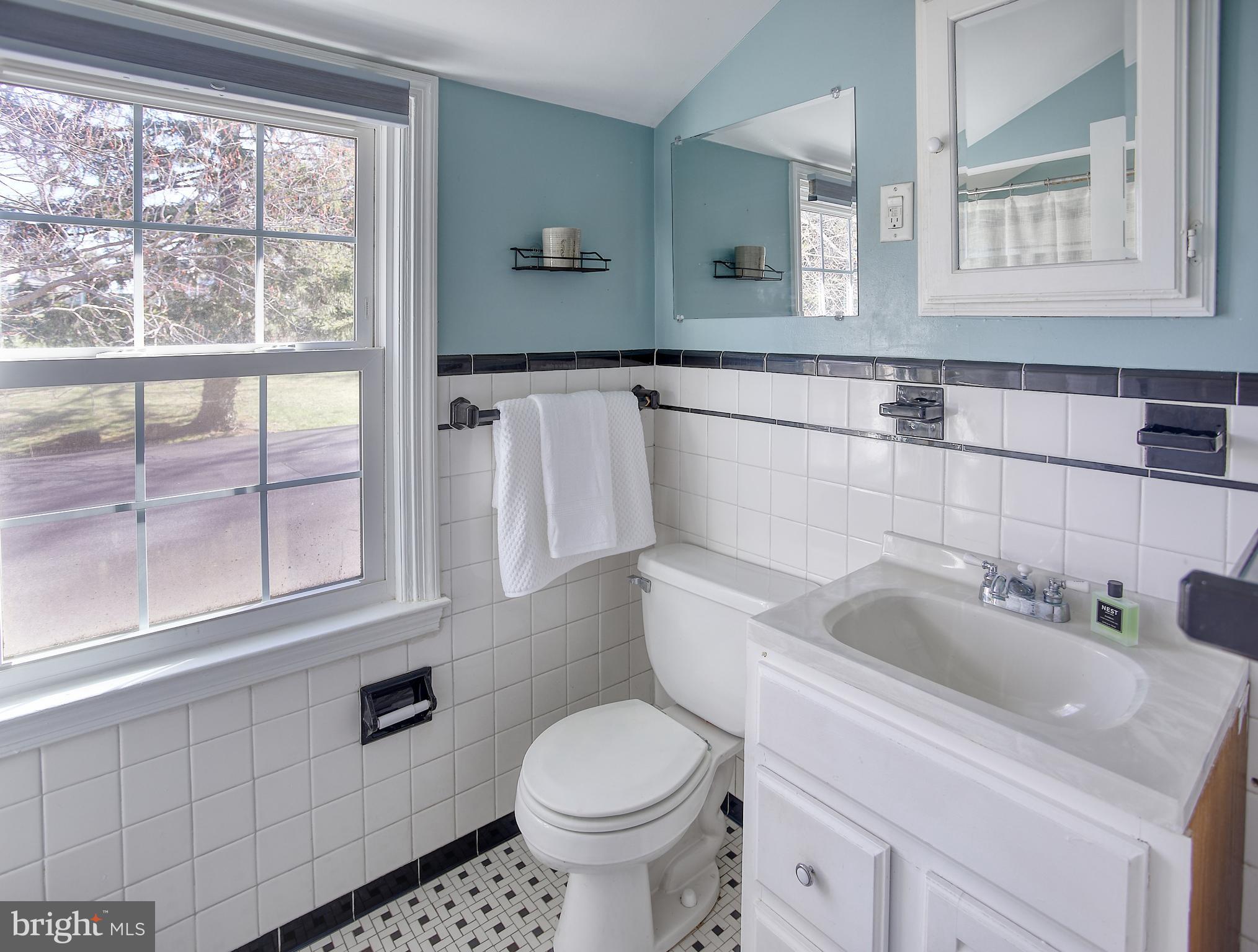 DULANEY MANOR - Residential