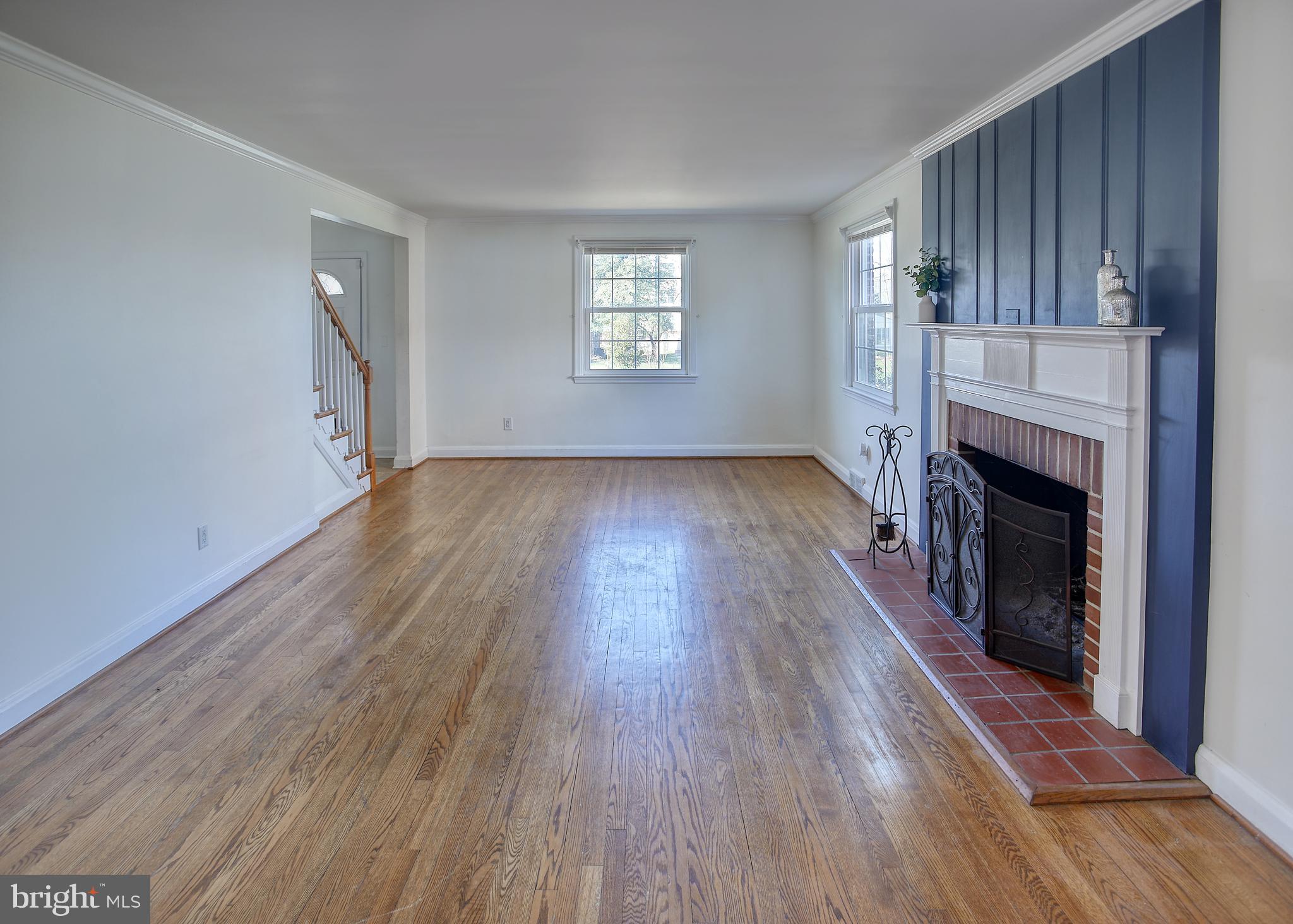 DULANEY MANOR - Residential