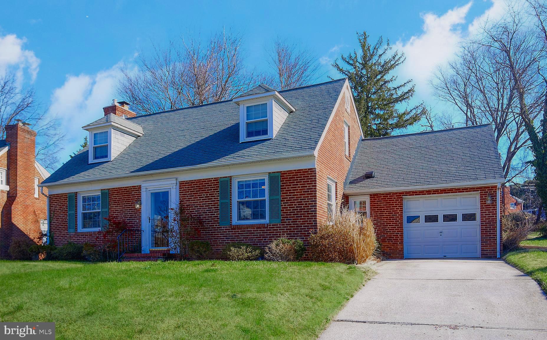 DULANEY MANOR - Residential