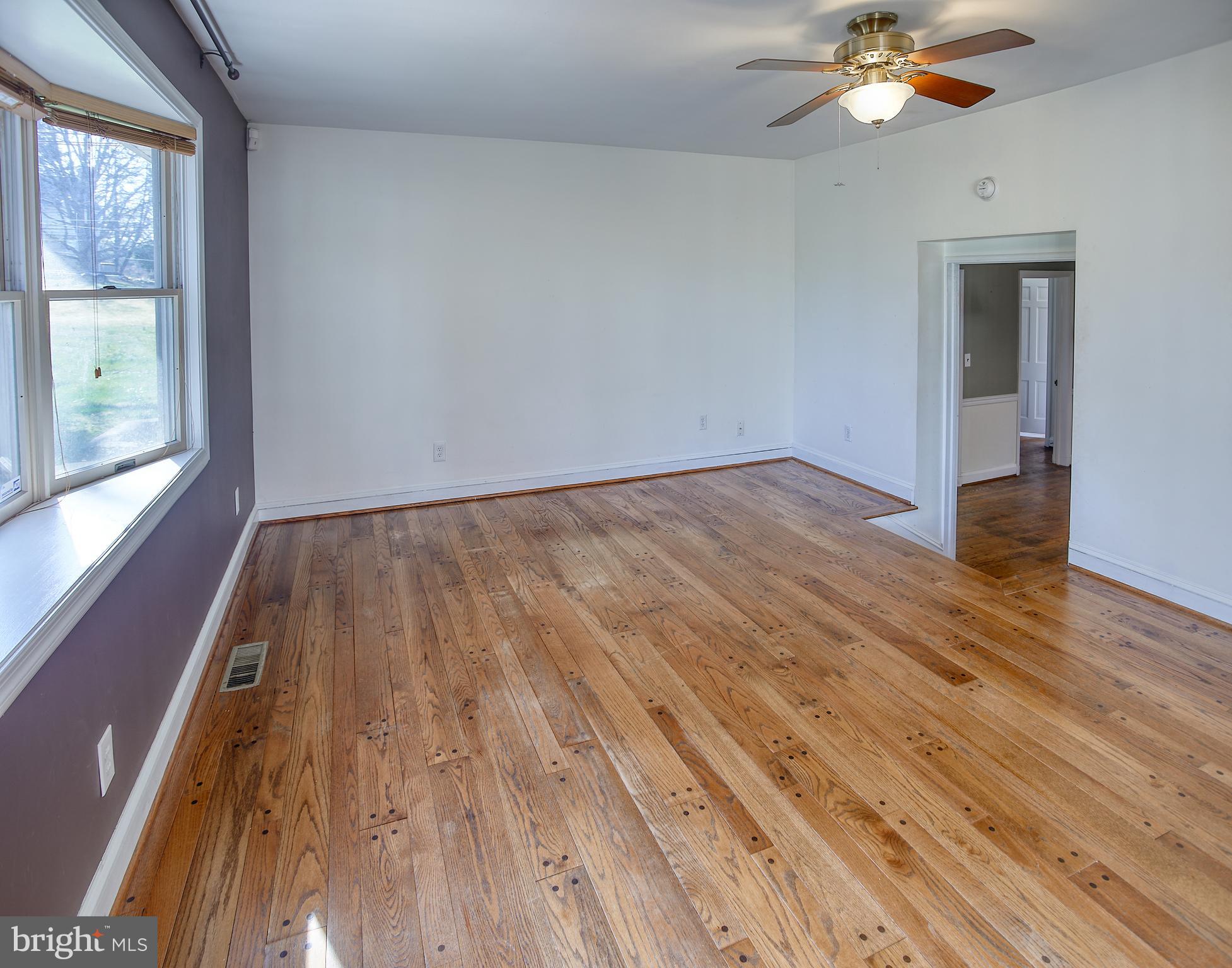 DULANEY MANOR - Residential