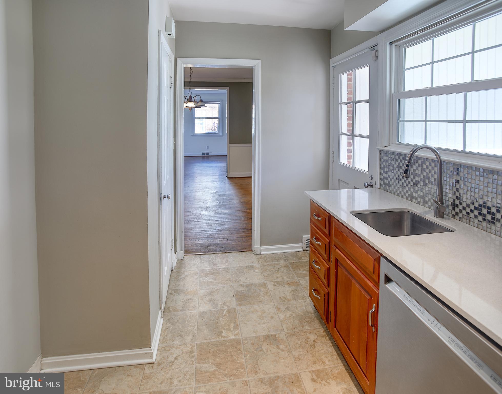 DULANEY MANOR - Residential