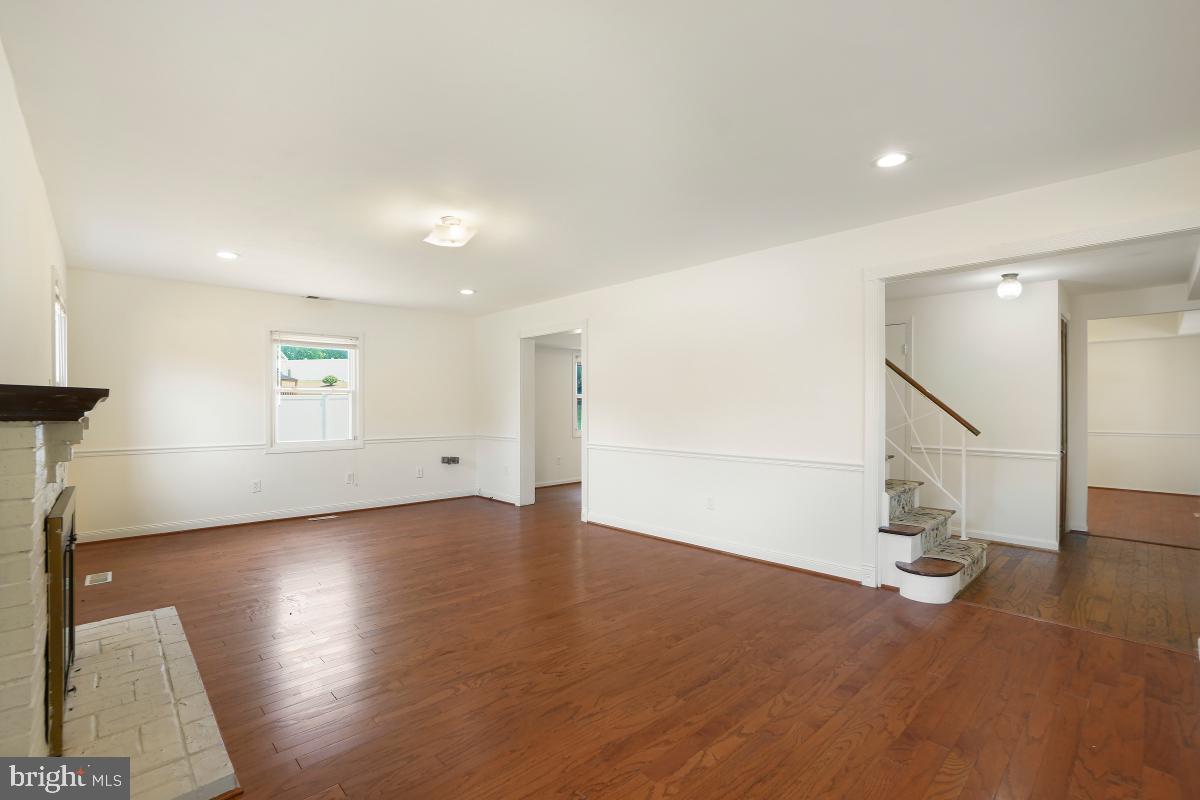 POINTER RIDGE AT COLLINGTON - Residential Lease