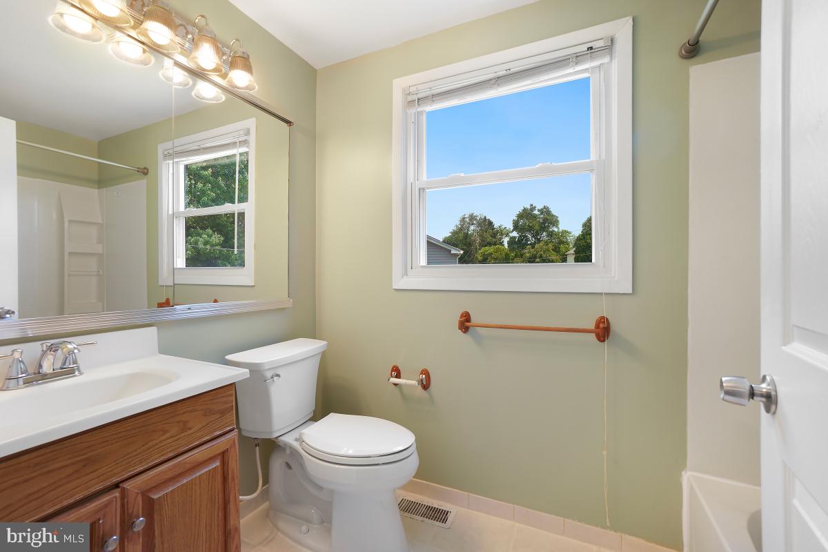 POINTER RIDGE AT COLLINGTON - Residential Lease