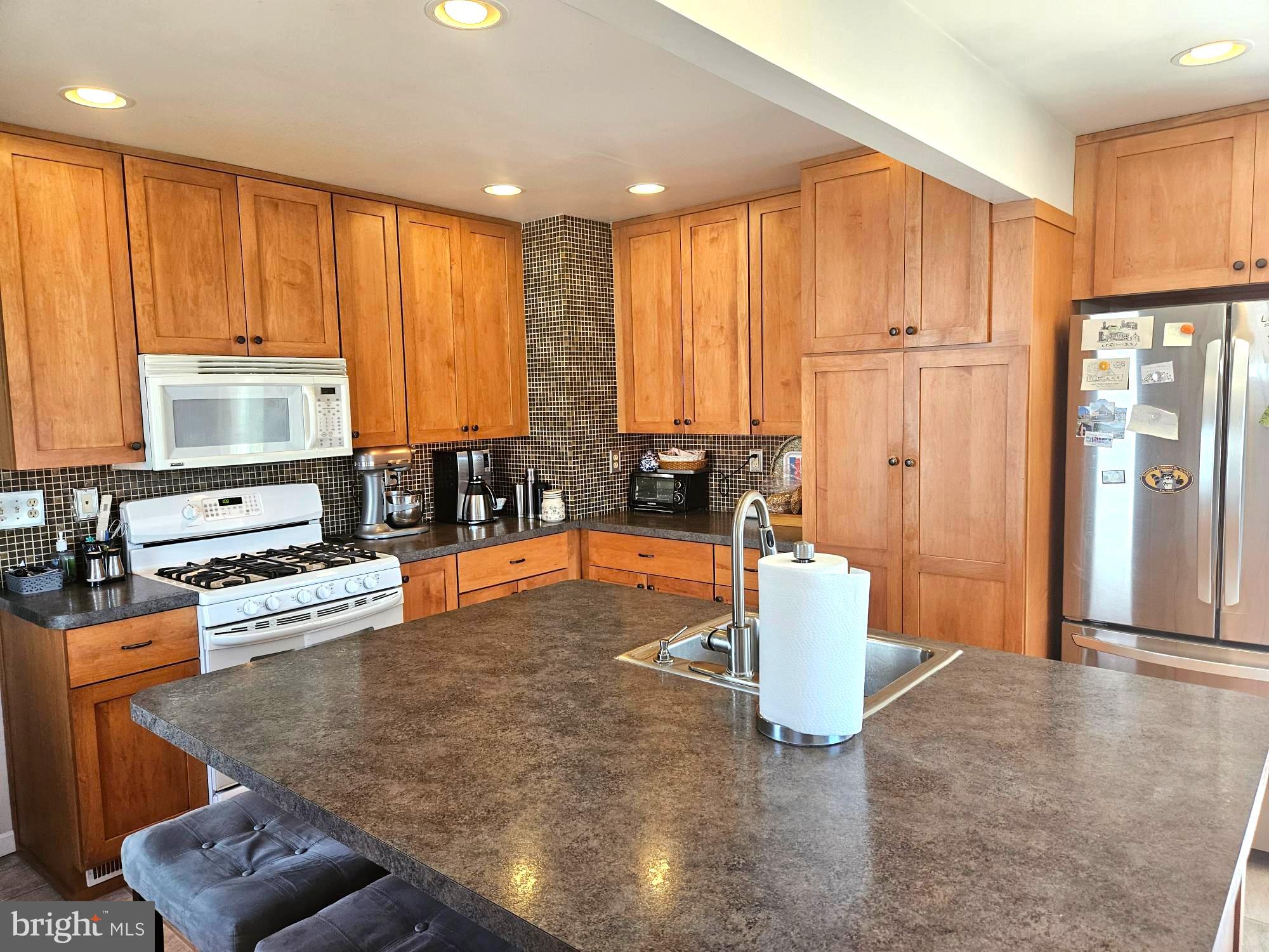 CANDLEBROOK - Residential