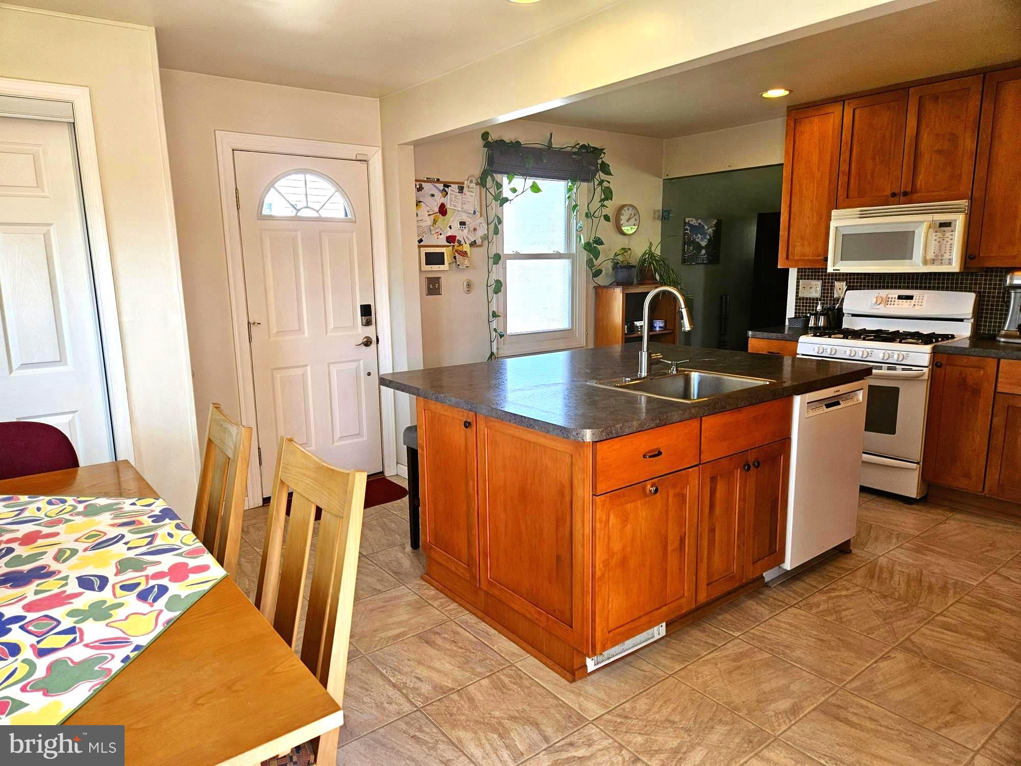 CANDLEBROOK - Residential