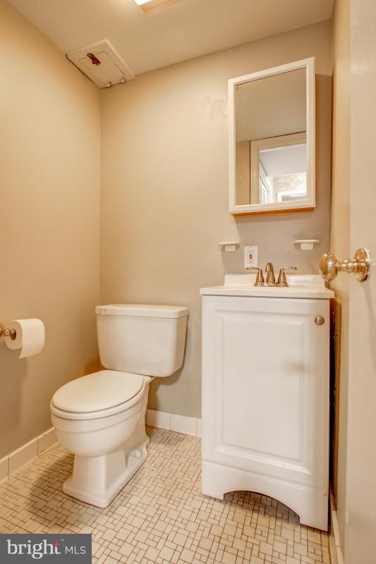 BRADLEY HILLS - Residential Lease