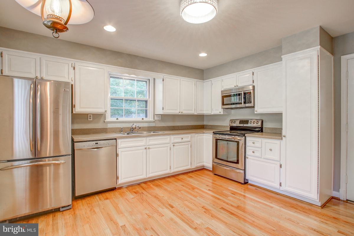 BRADLEY HILLS - Residential Lease