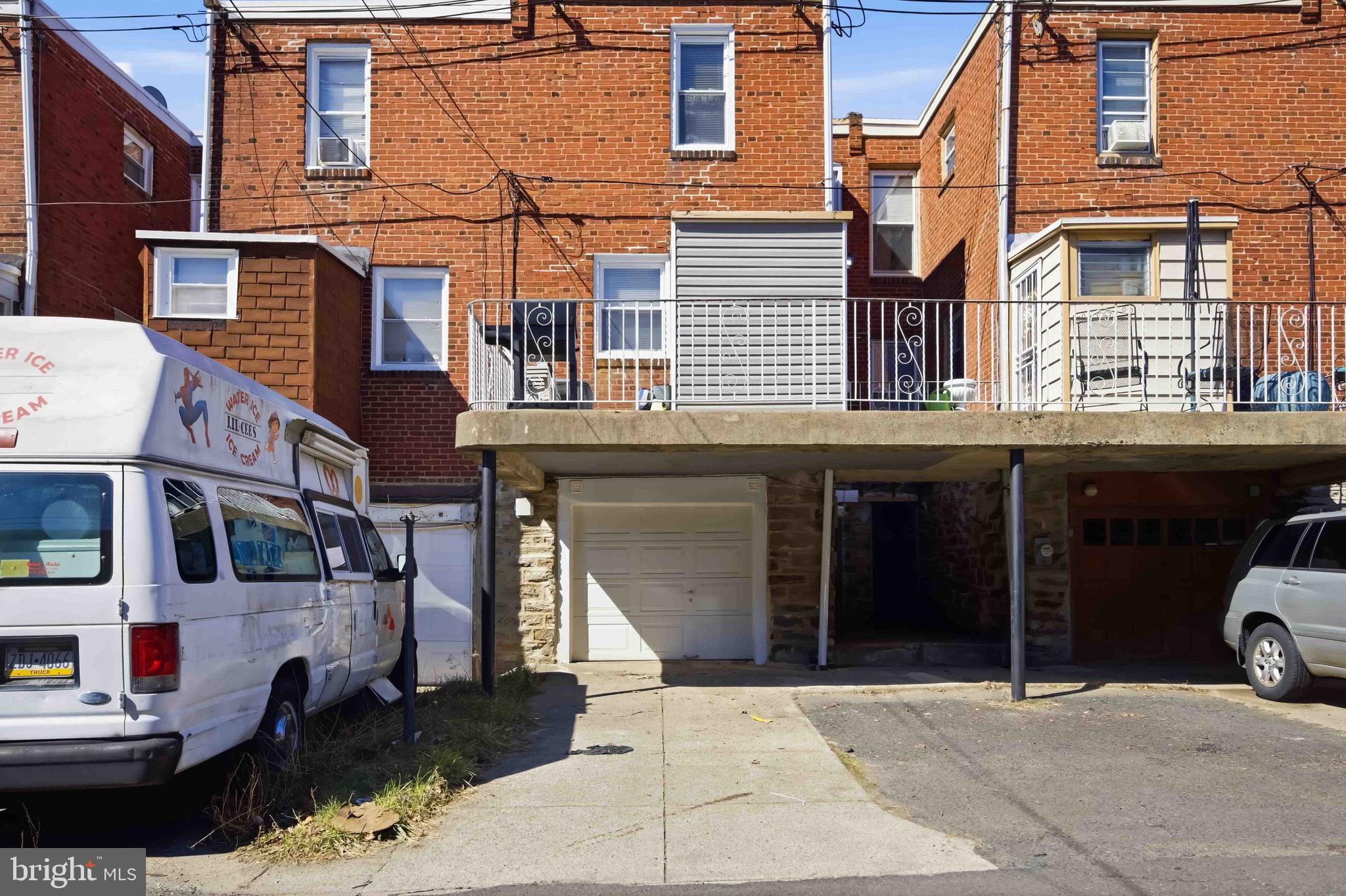 WEST OAK LANE - Residential