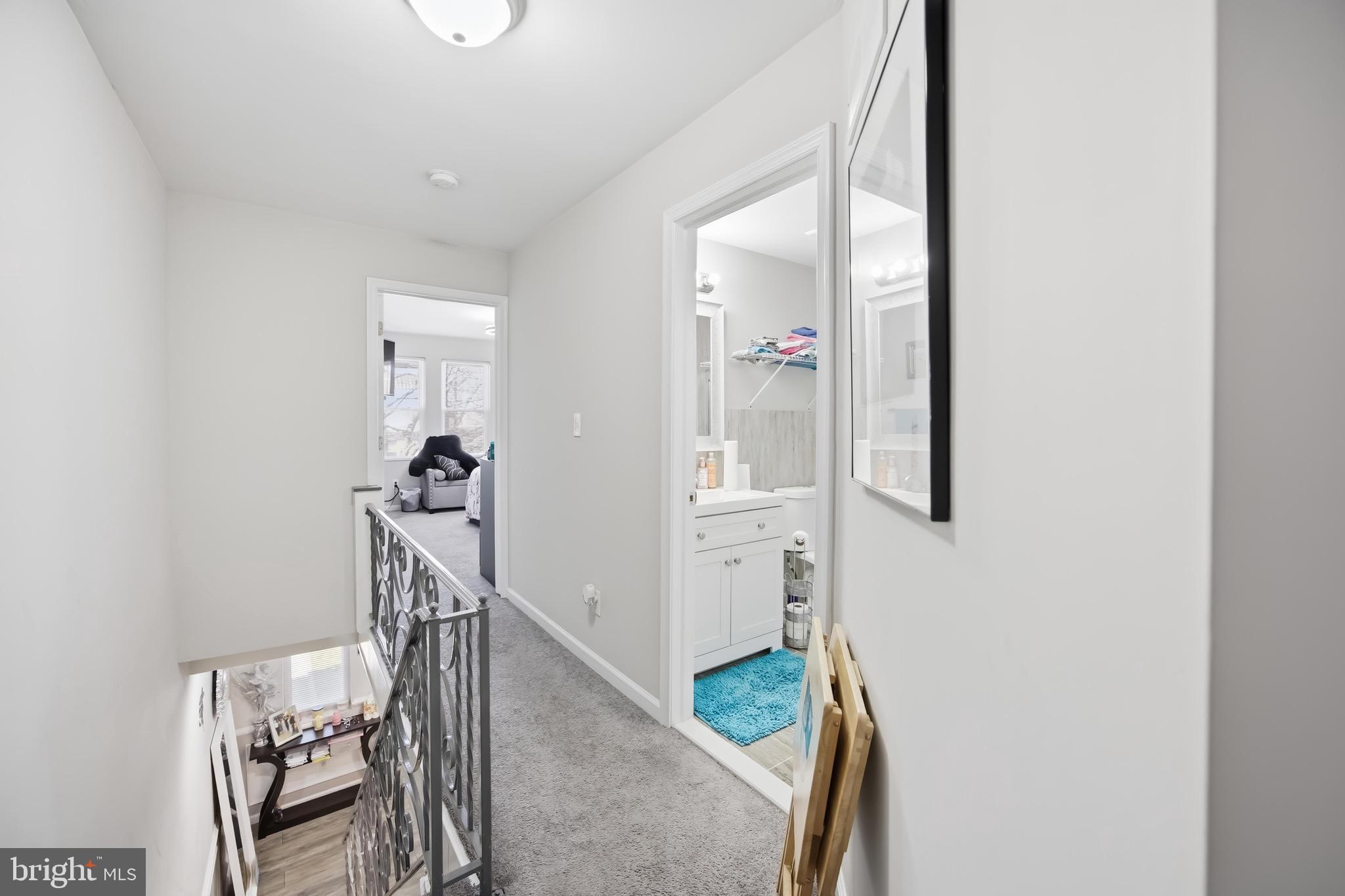 WEST OAK LANE - Residential