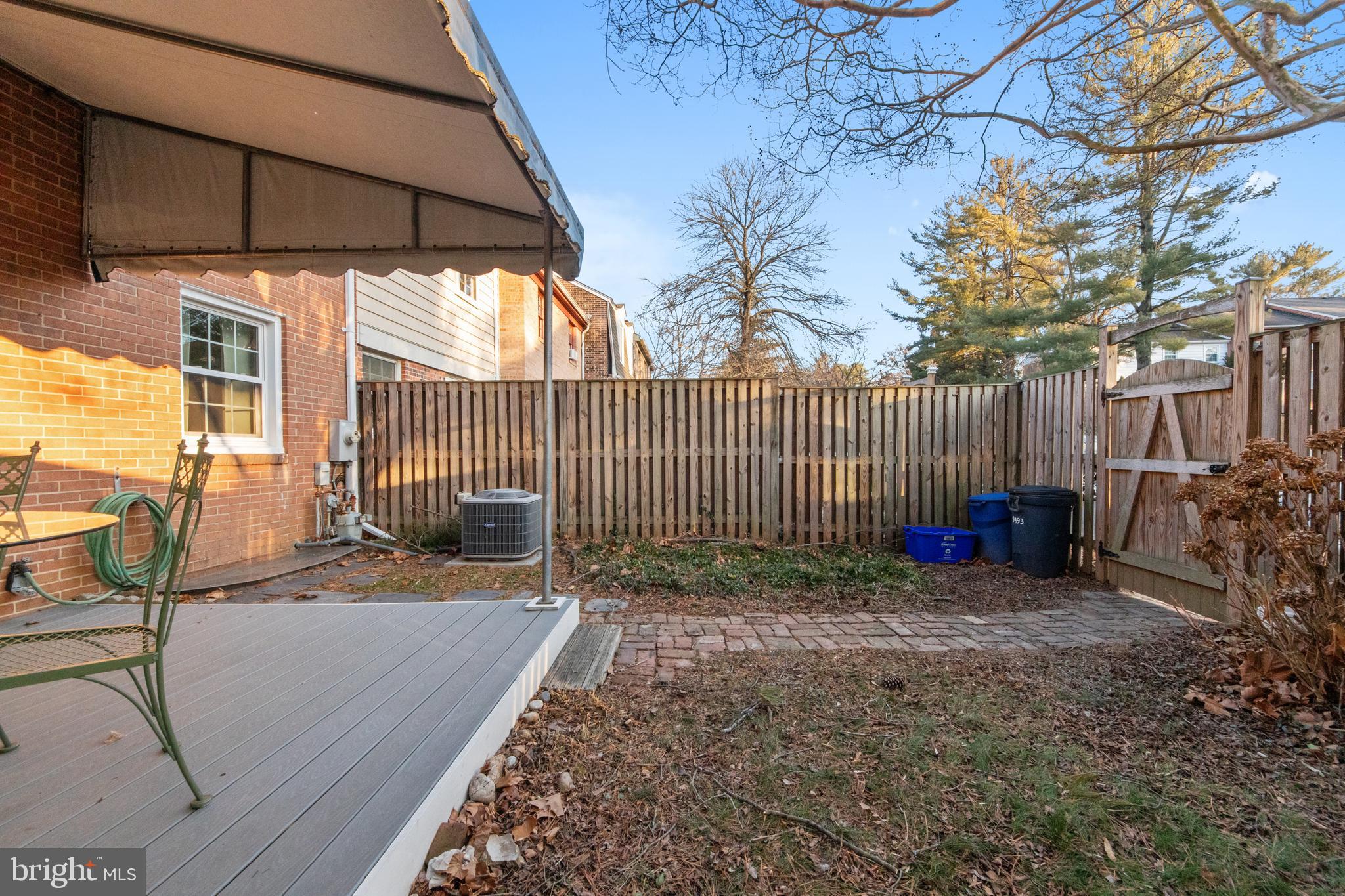 VILLAGE OF OAKLAND MILLS - Residential