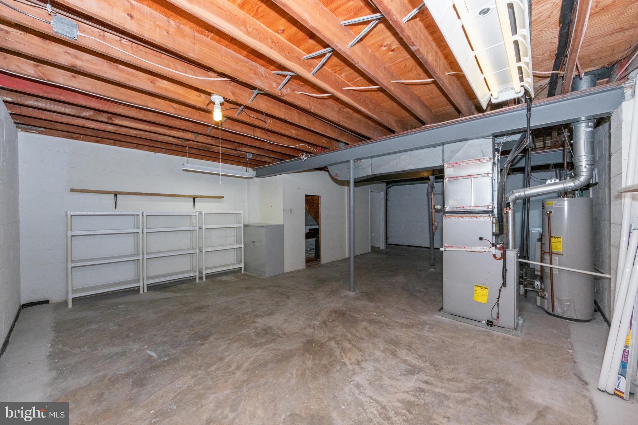 VILLAGE OF OAKLAND MILLS - Residential