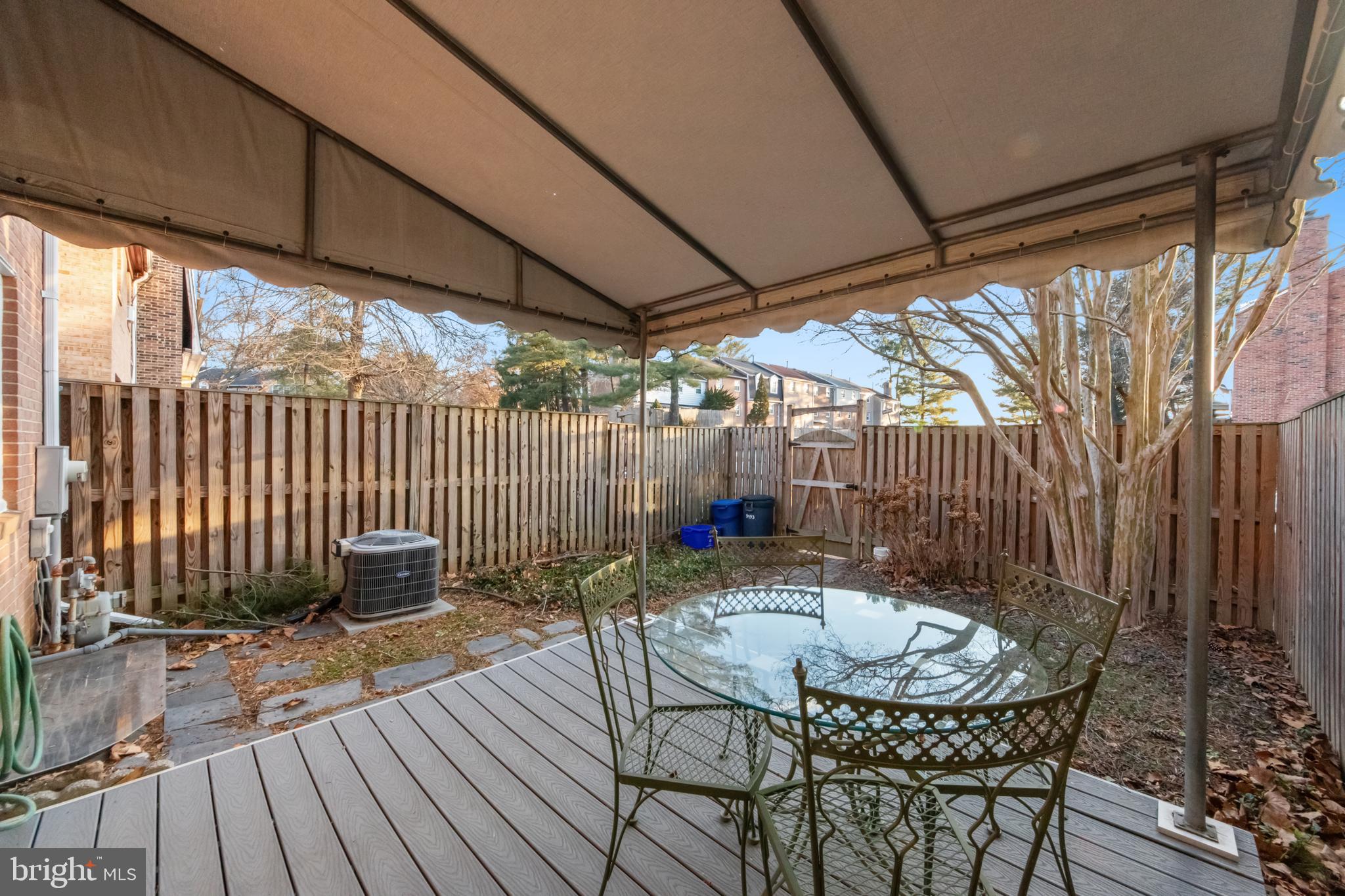 VILLAGE OF OAKLAND MILLS - Residential