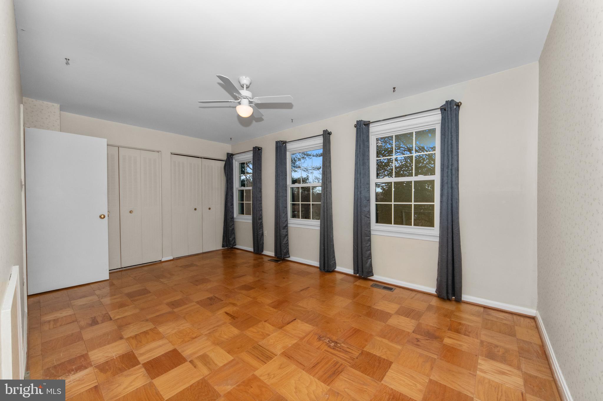 VILLAGE OF OAKLAND MILLS - Residential