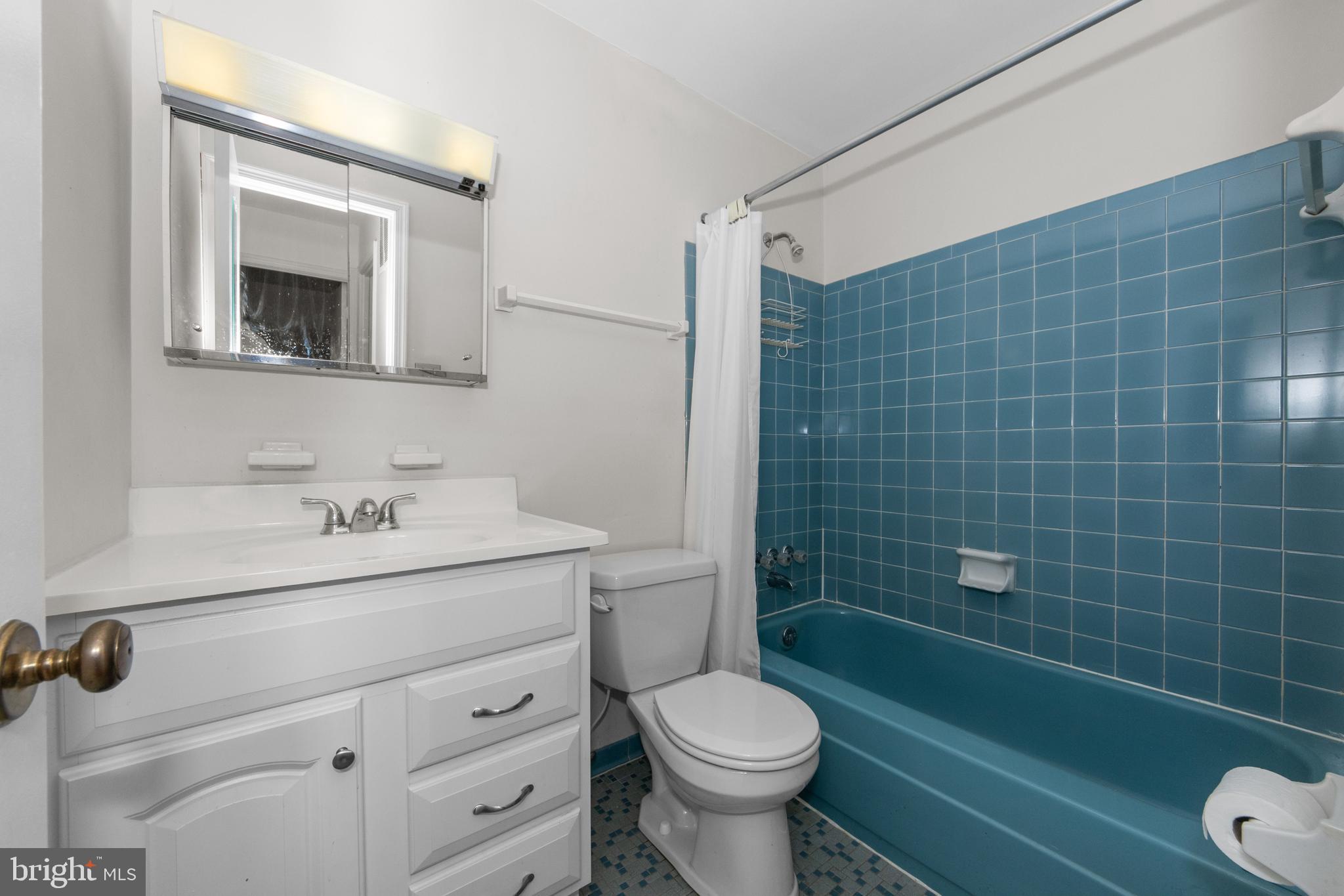 VILLAGE OF OAKLAND MILLS - Residential