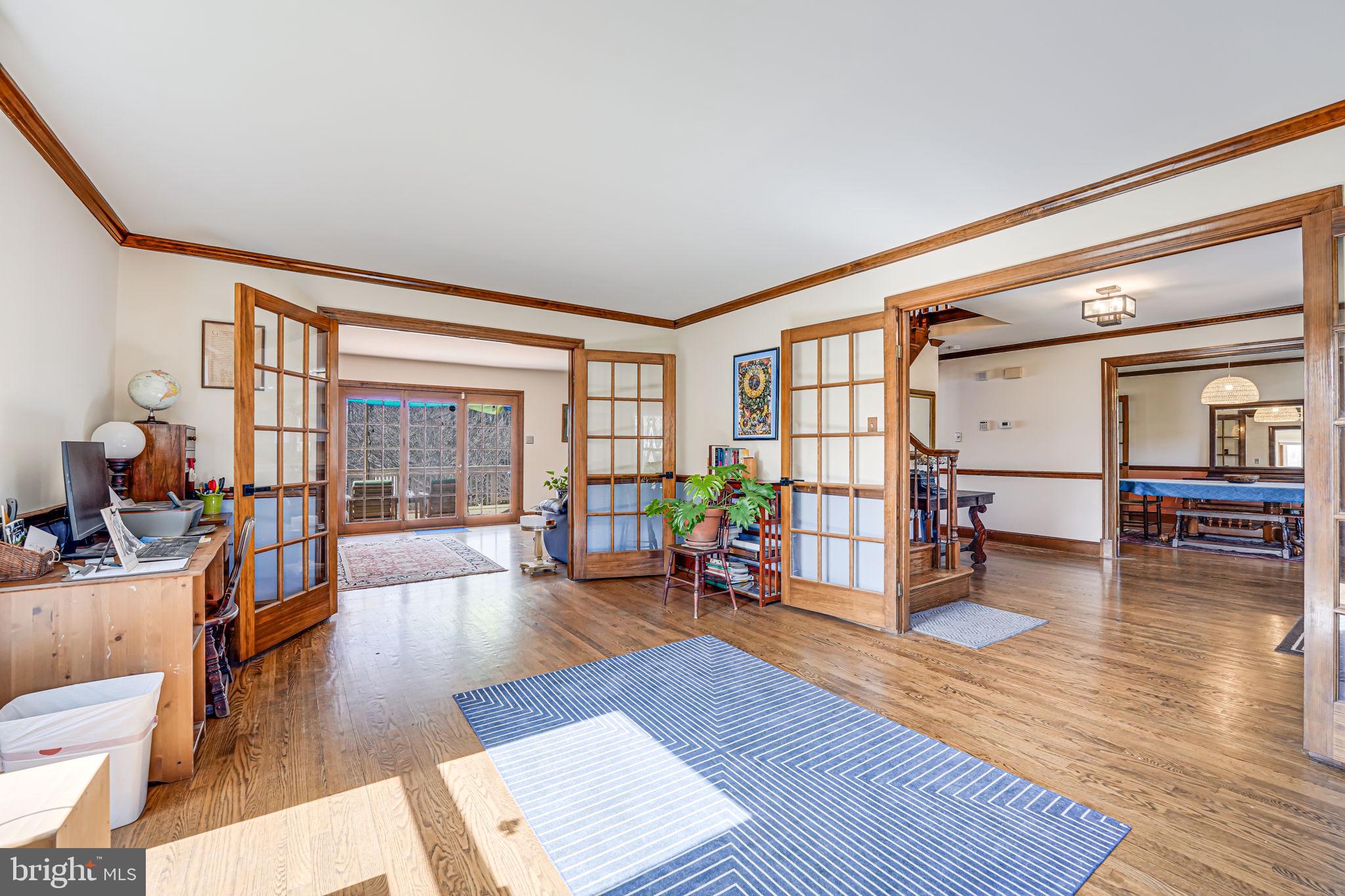 MOSBY WOODS - Residential