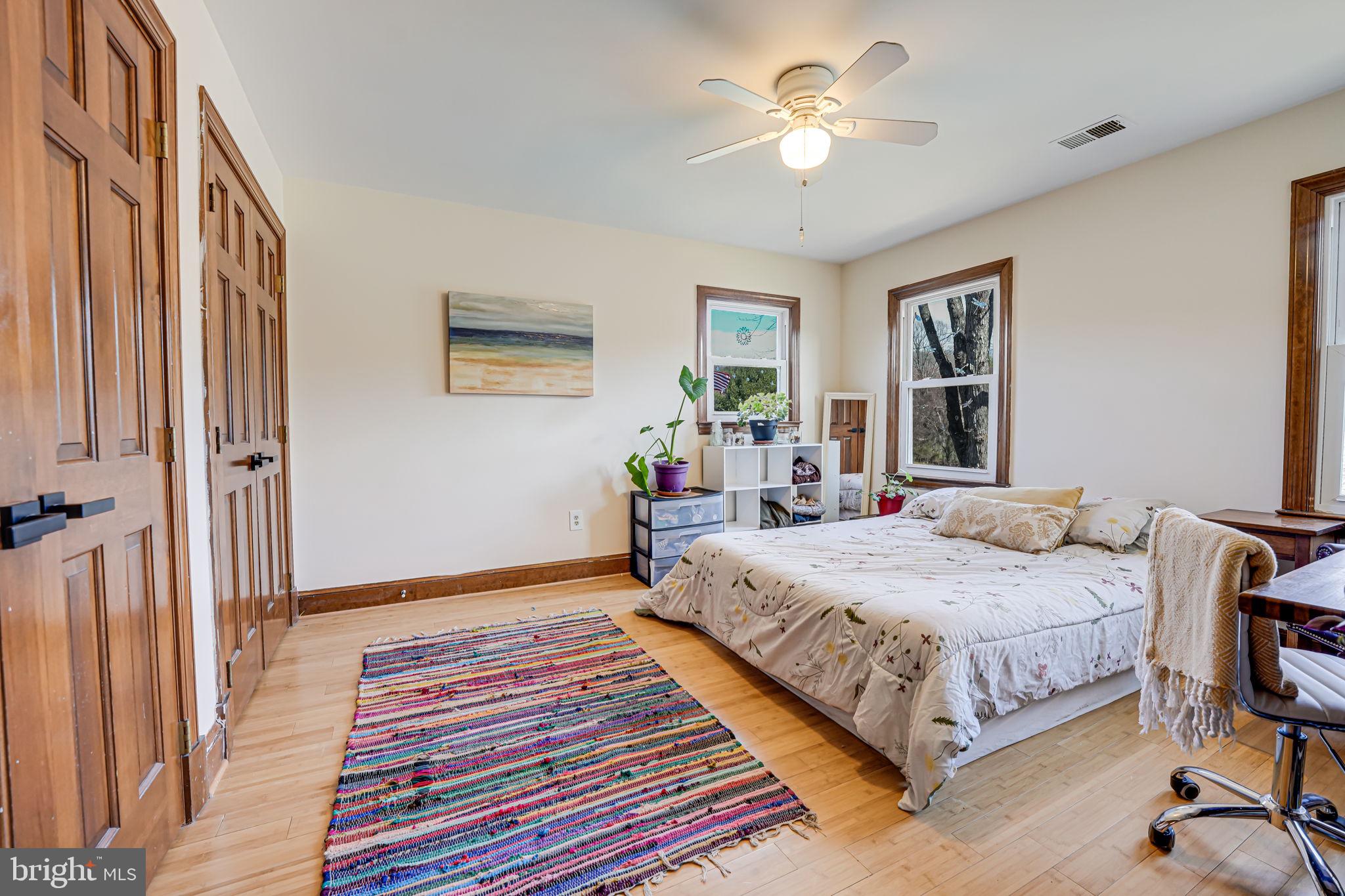 MOSBY WOODS - Residential