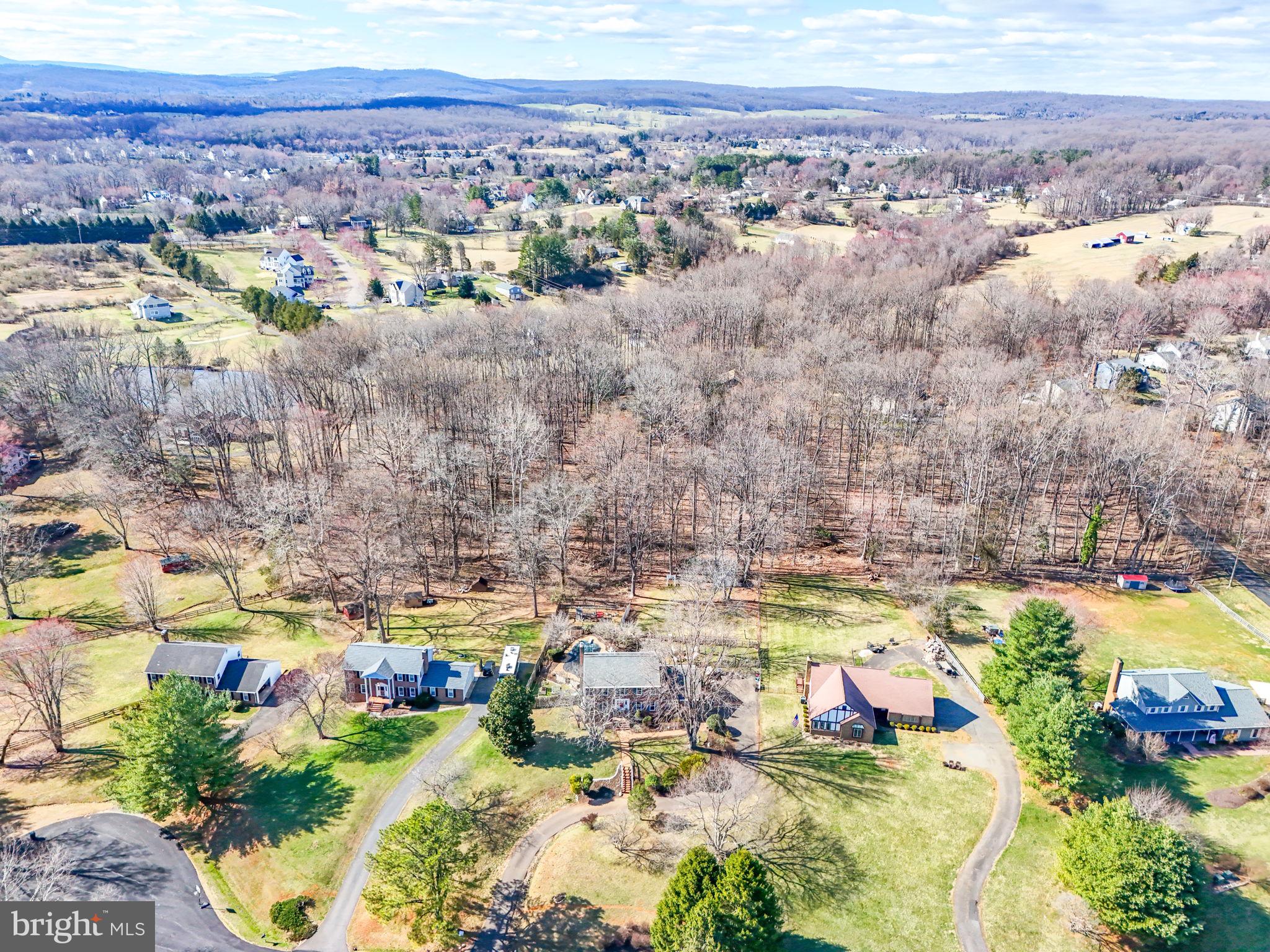 MOSBY WOODS - Residential