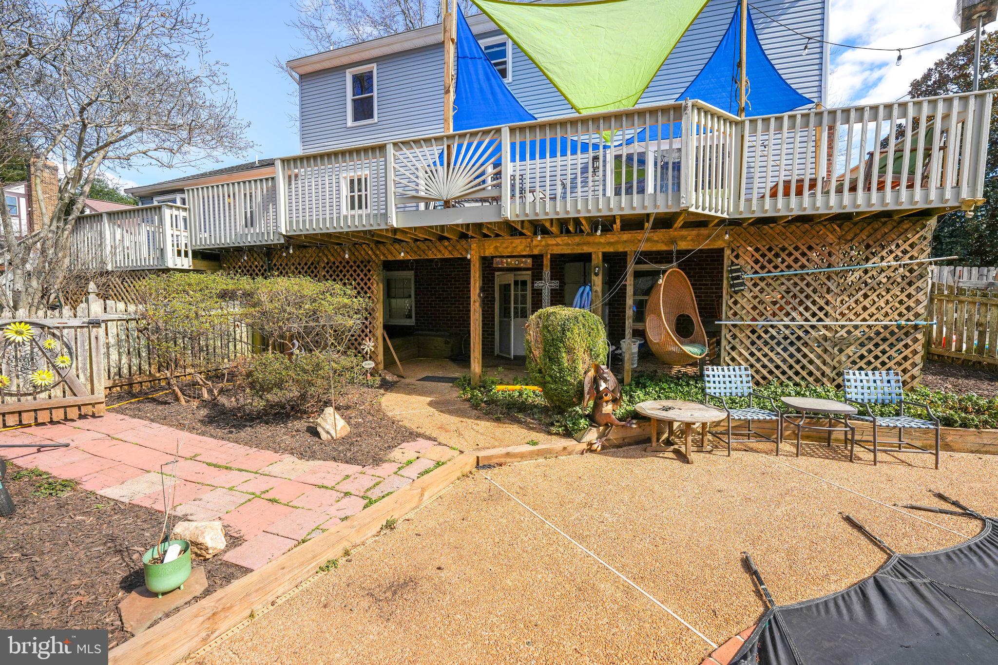 MOSBY WOODS - Residential