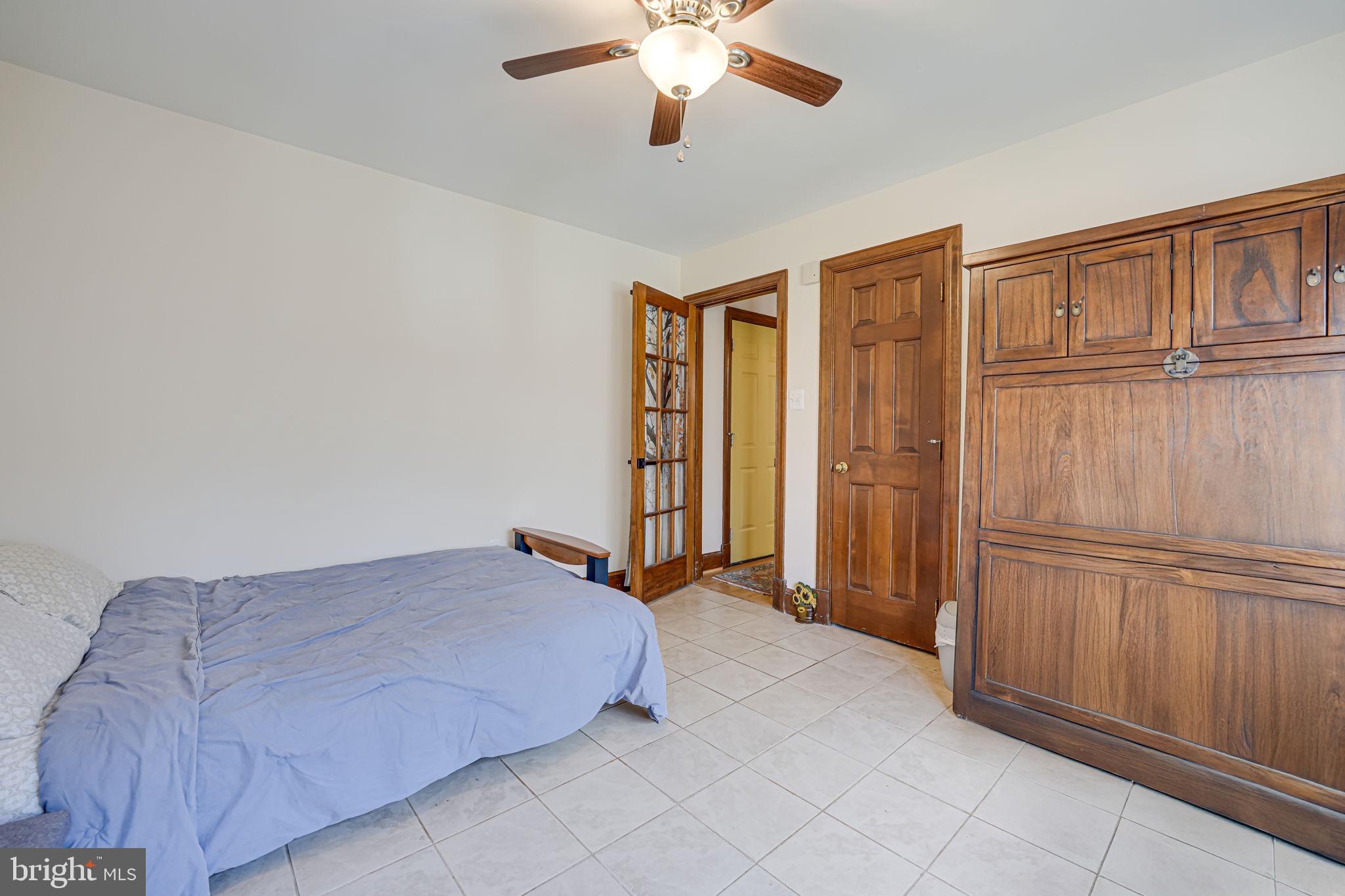 MOSBY WOODS - Residential