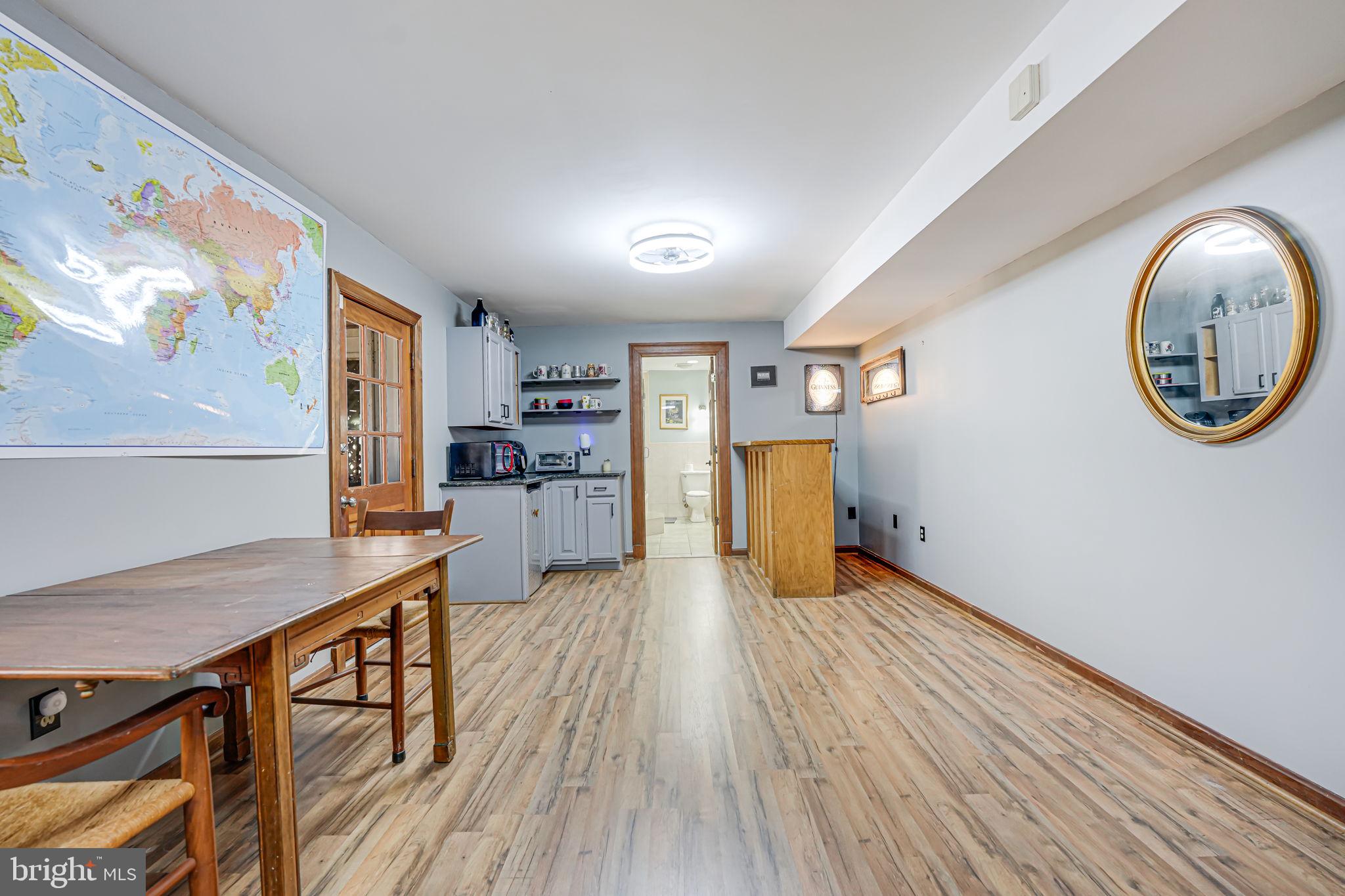 MOSBY WOODS - Residential