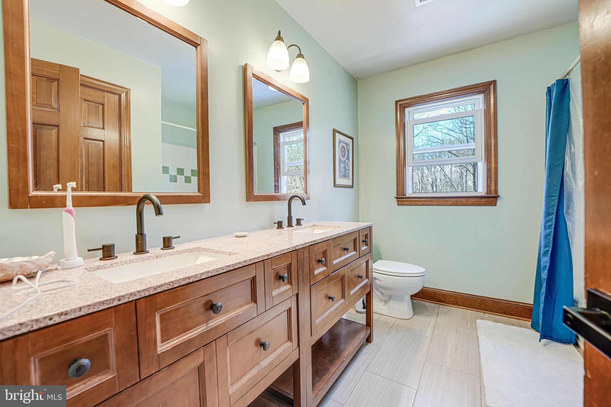 MOSBY WOODS - Residential