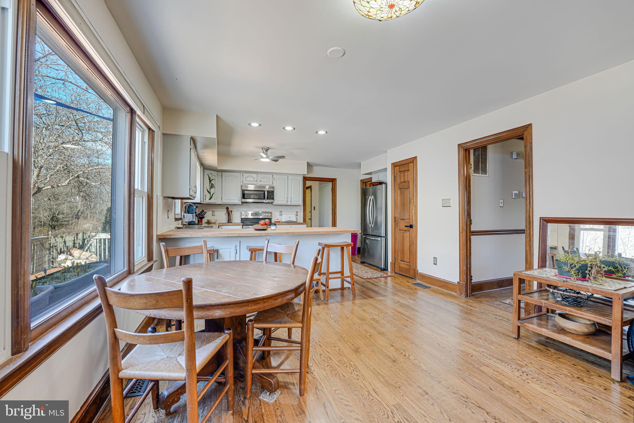 MOSBY WOODS - Residential