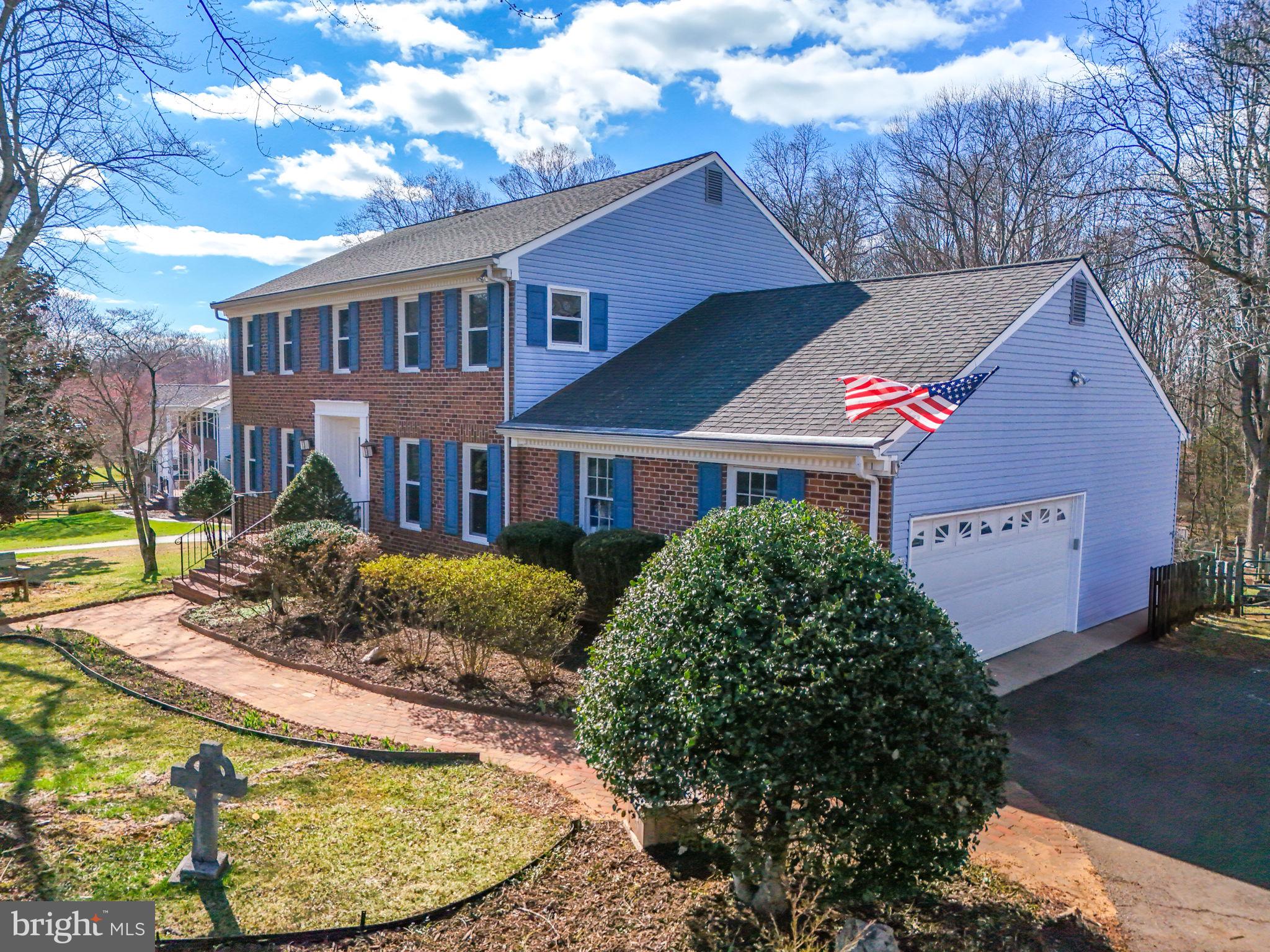 MOSBY WOODS - Residential