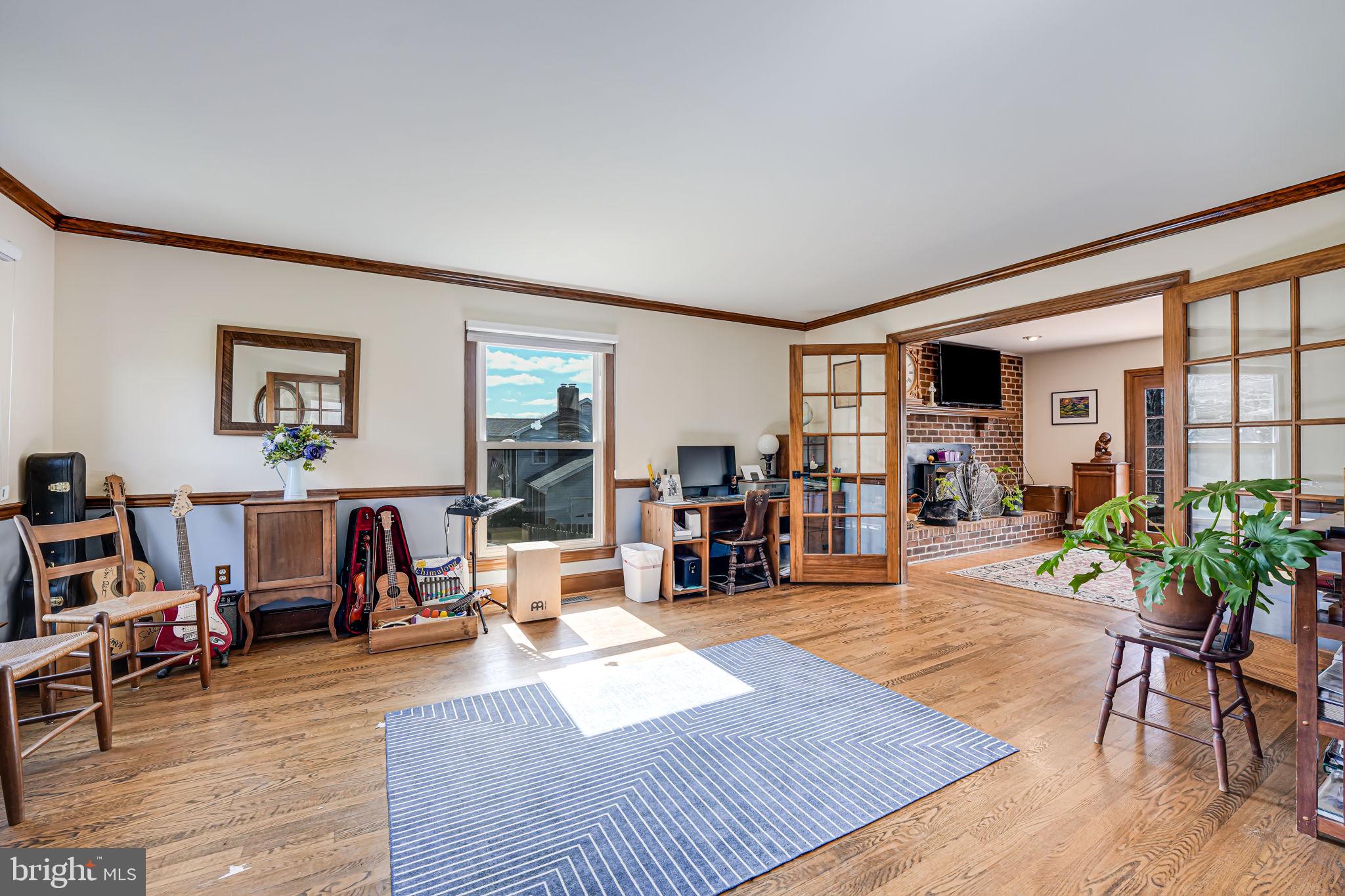 MOSBY WOODS - Residential