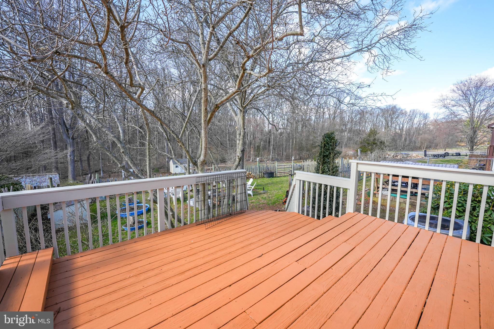 MOSBY WOODS - Residential