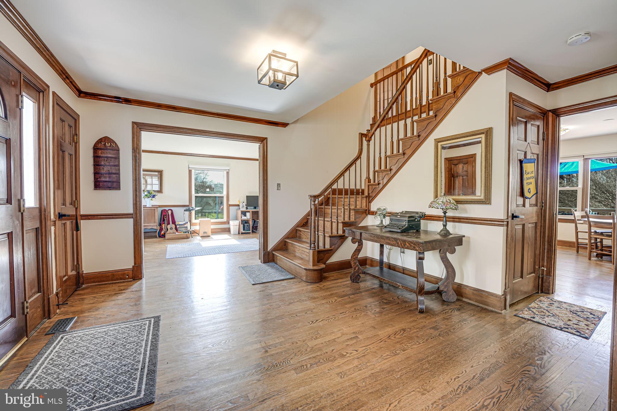 MOSBY WOODS - Residential