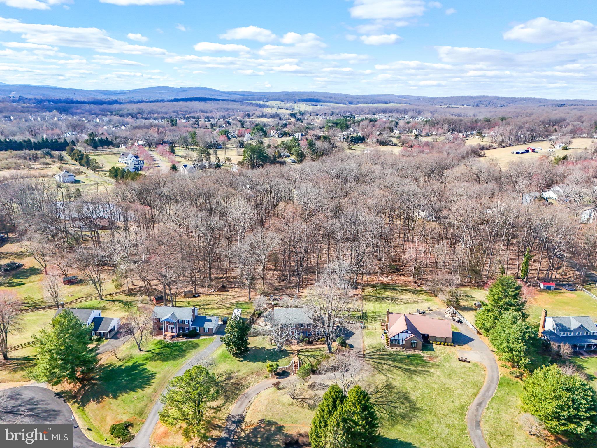 MOSBY WOODS - Residential