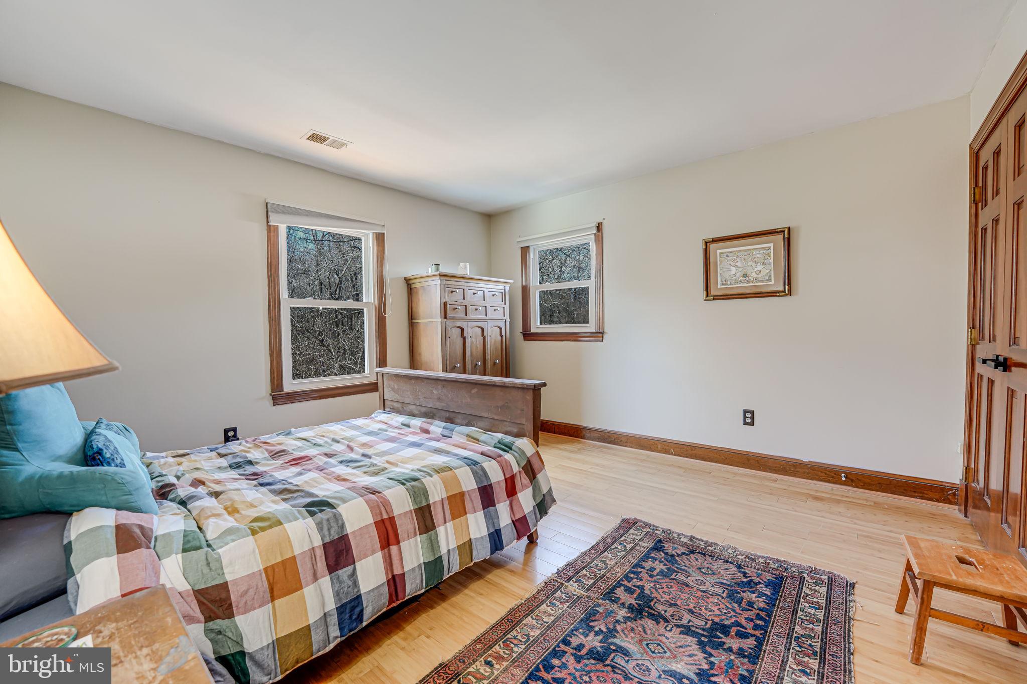 MOSBY WOODS - Residential