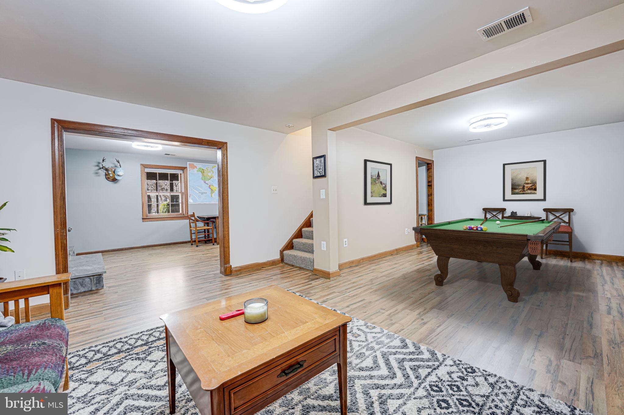 MOSBY WOODS - Residential