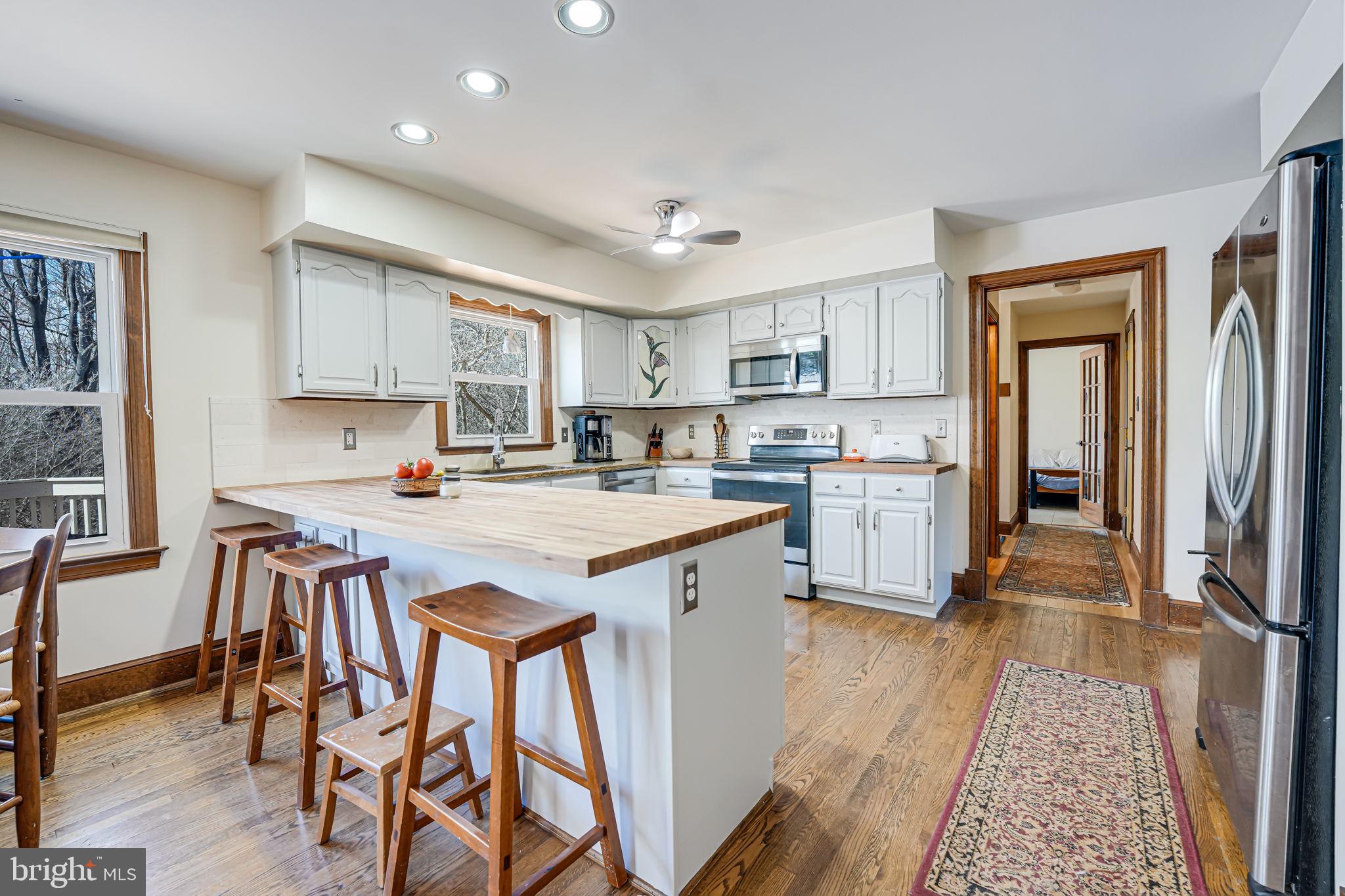 MOSBY WOODS - Residential