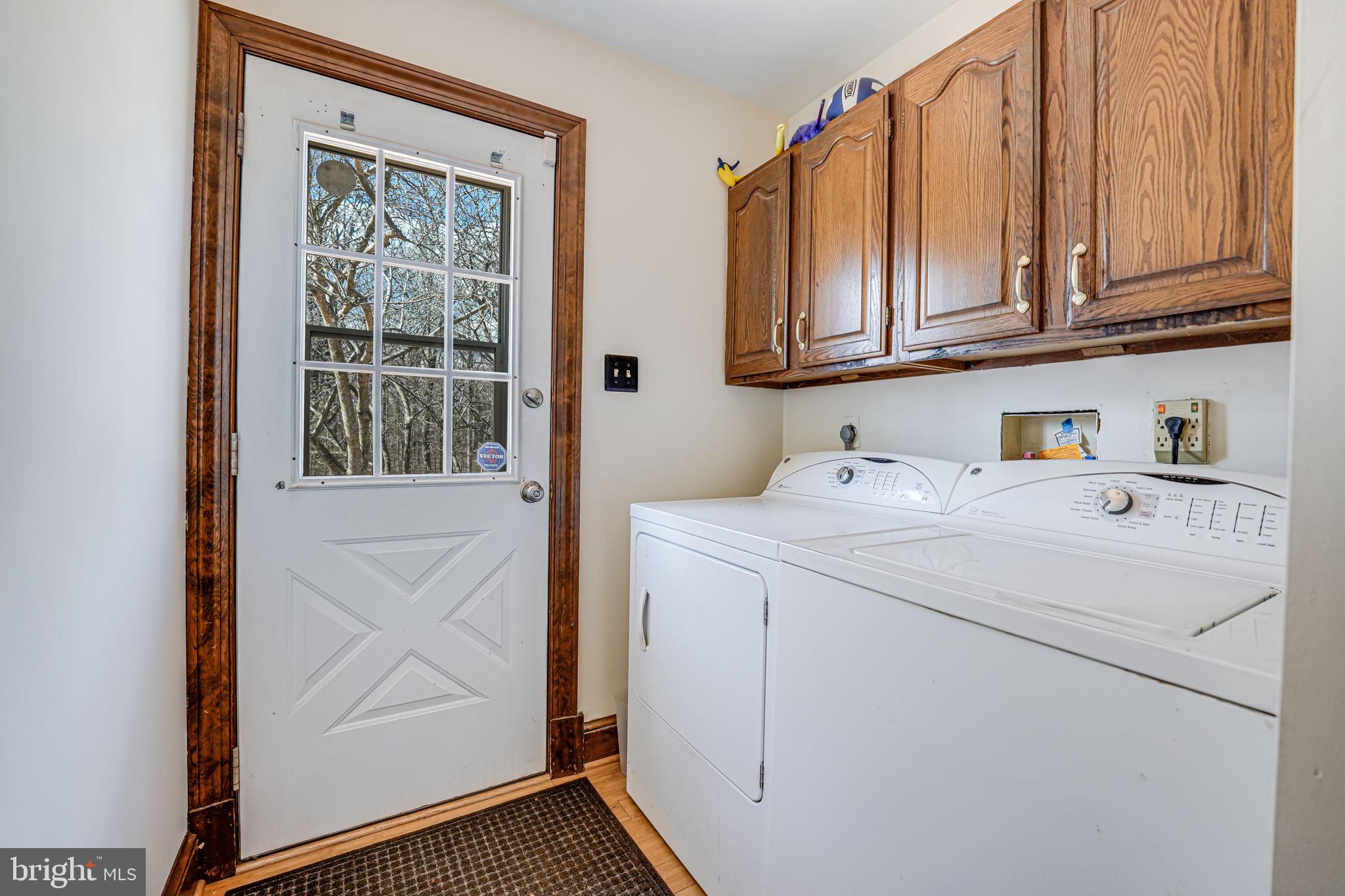 MOSBY WOODS - Residential