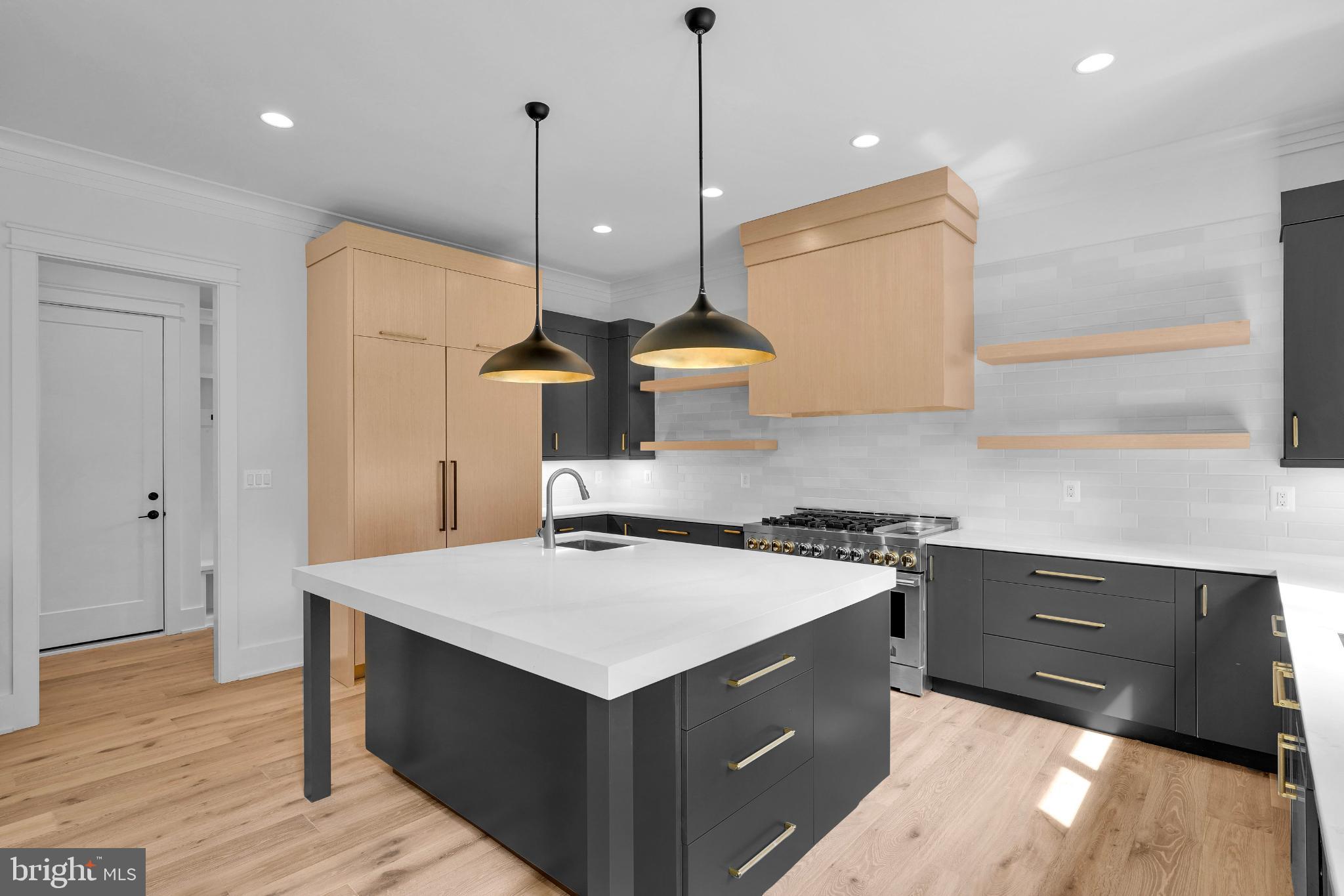 WESTWOOD MANOR - Residential