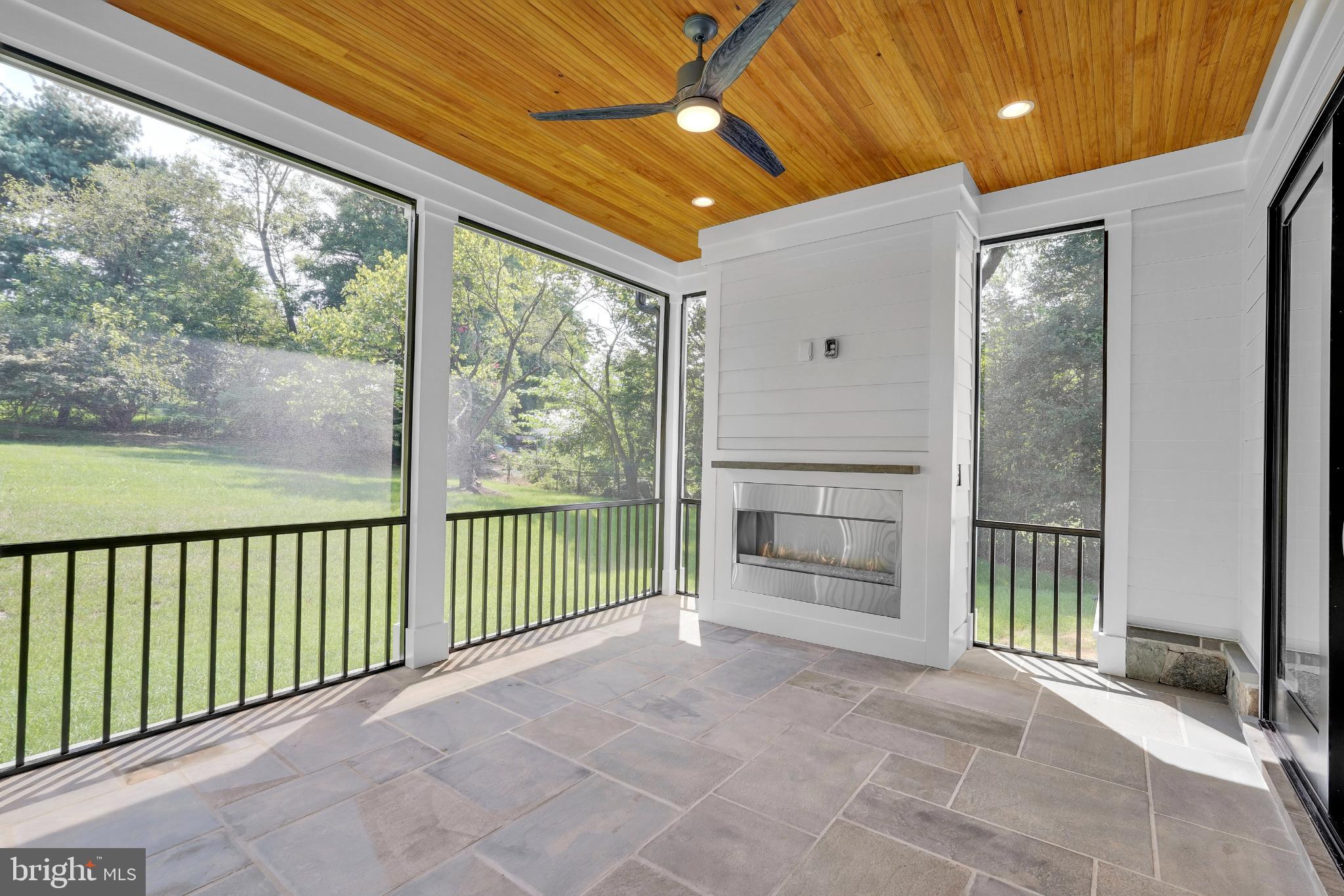 WESTWOOD MANOR - Residential