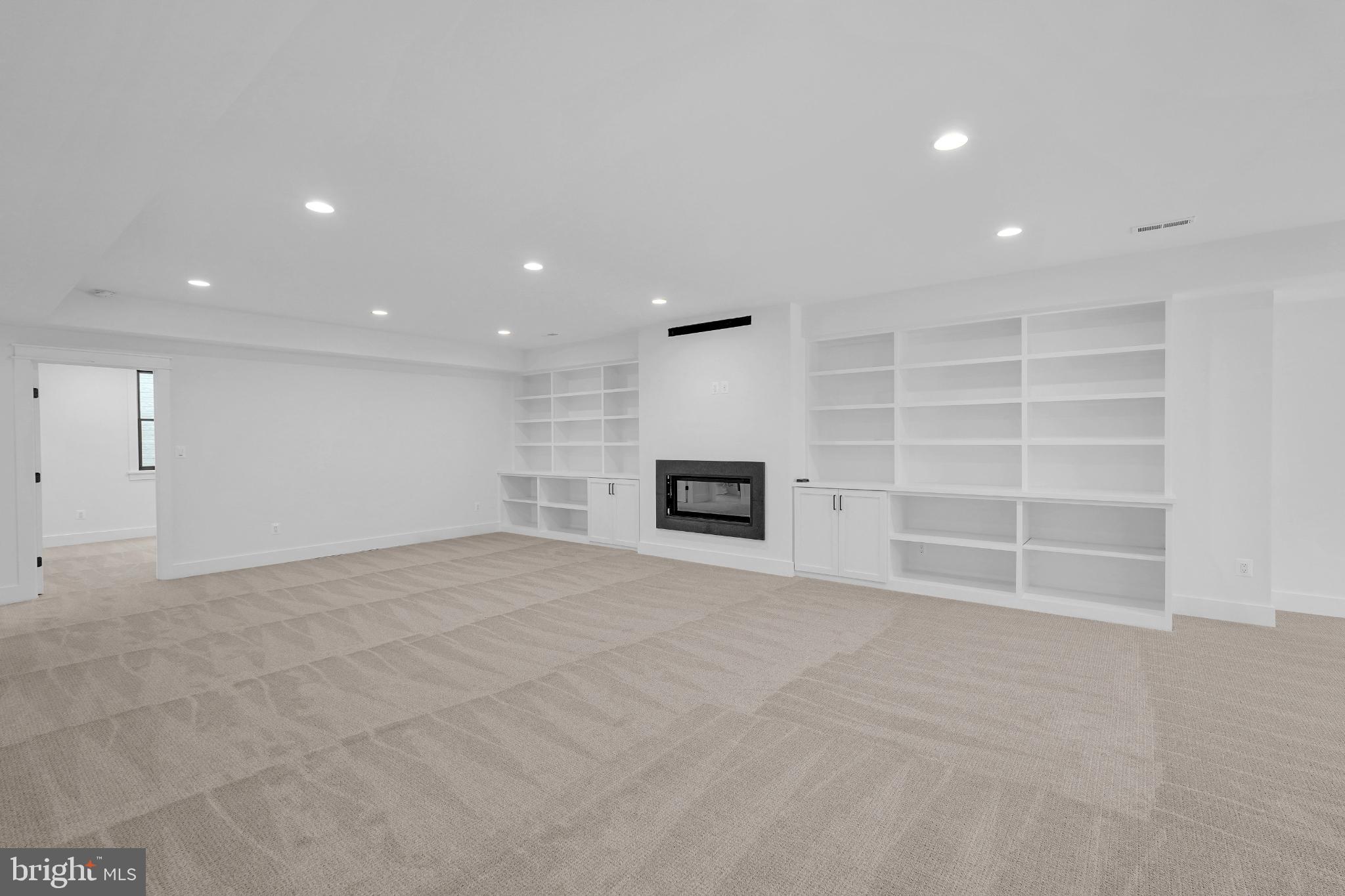 WESTWOOD MANOR - Residential