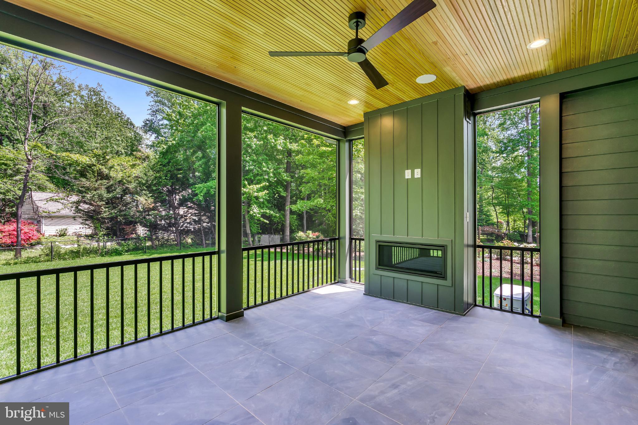 WESTWOOD MANOR - Residential