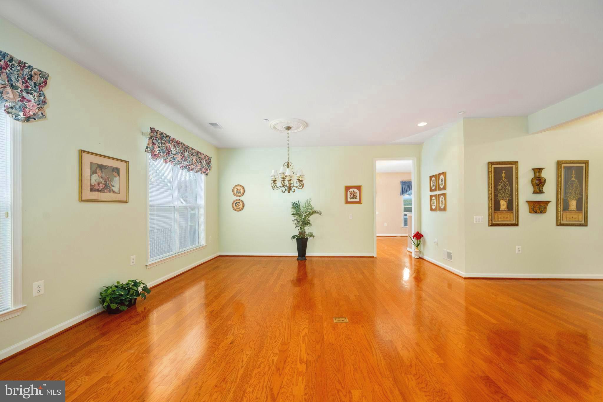 FALLS RUN - Residential