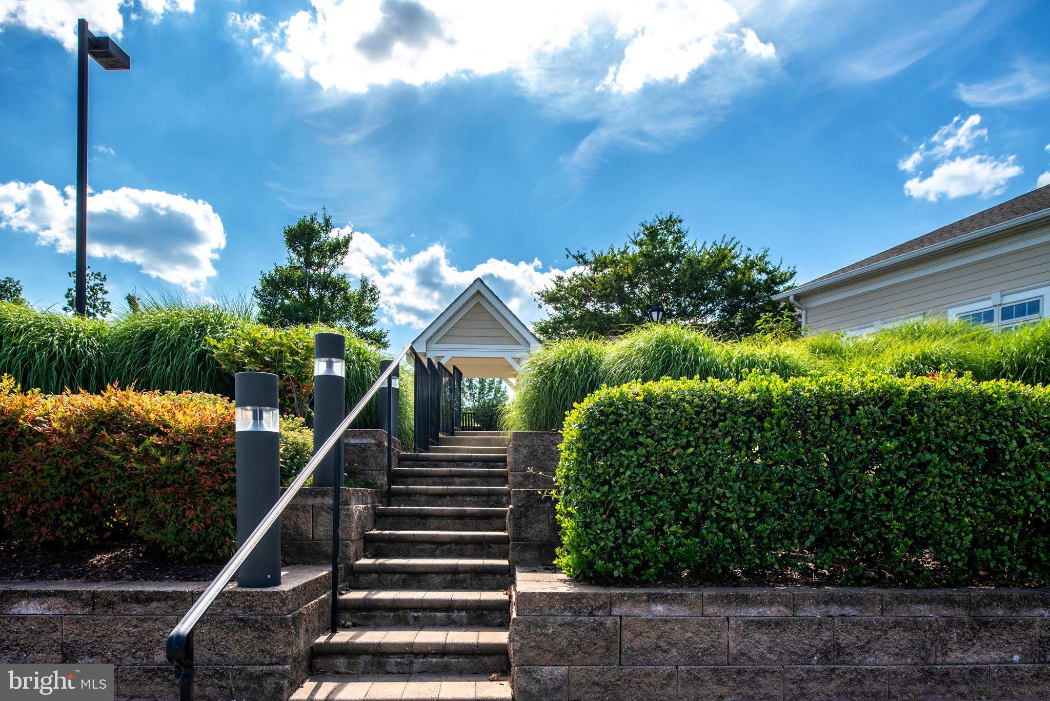 FALLS RUN - Residential