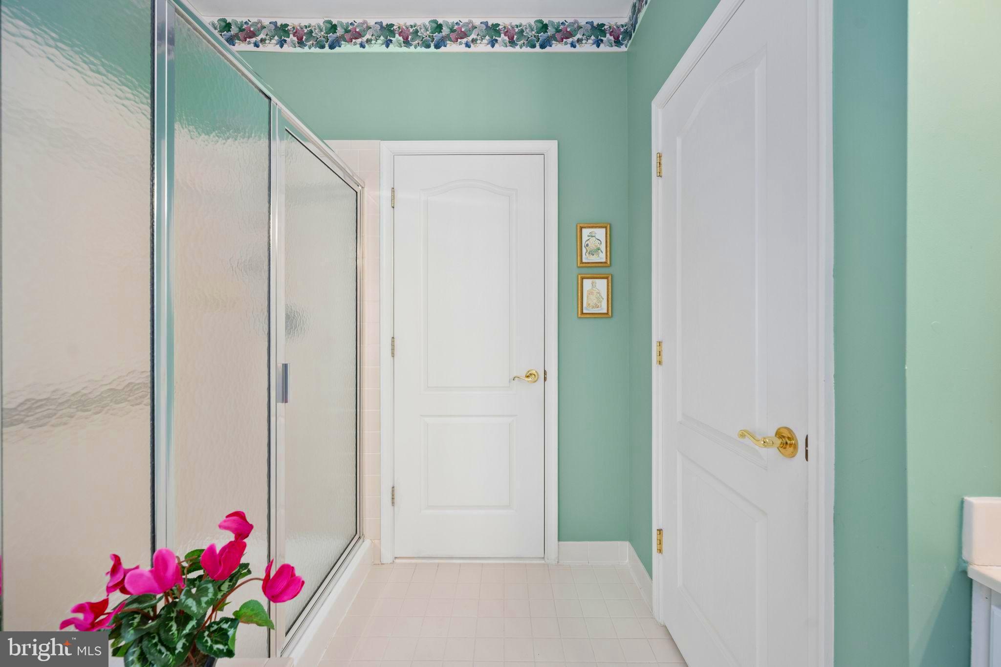 FALLS RUN - Residential