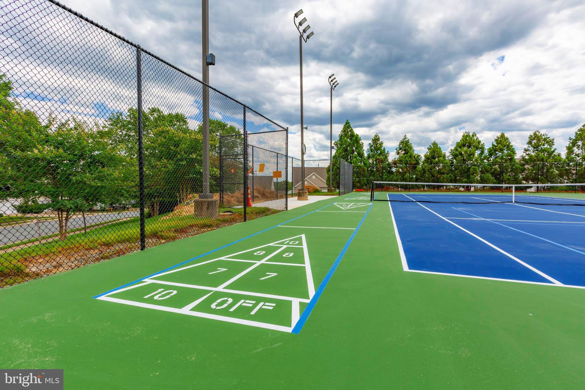 FALLS RUN - Residential