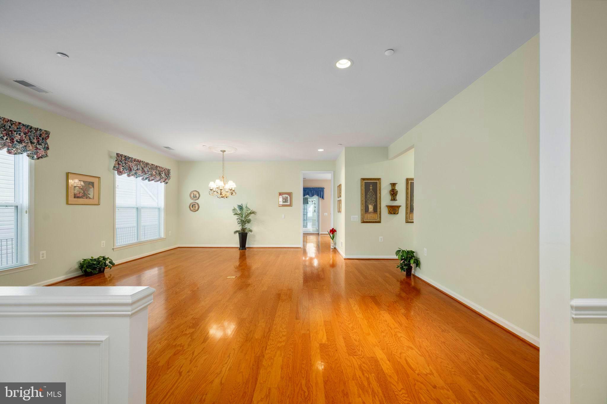 FALLS RUN - Residential